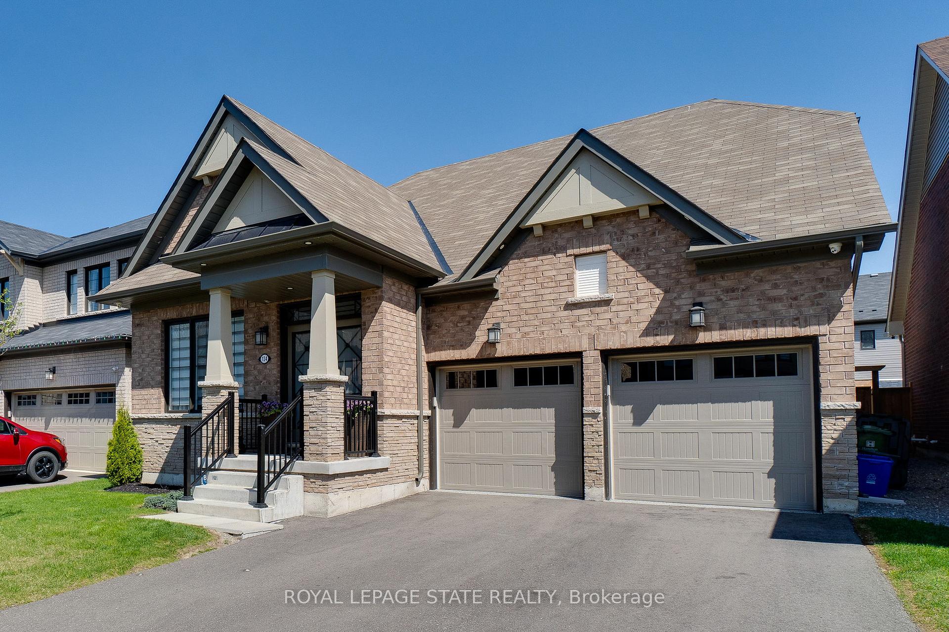 Photo 12 of 134 Cactus Crescent, Hamilton, Stoney Creek Mountain — HOMEH
