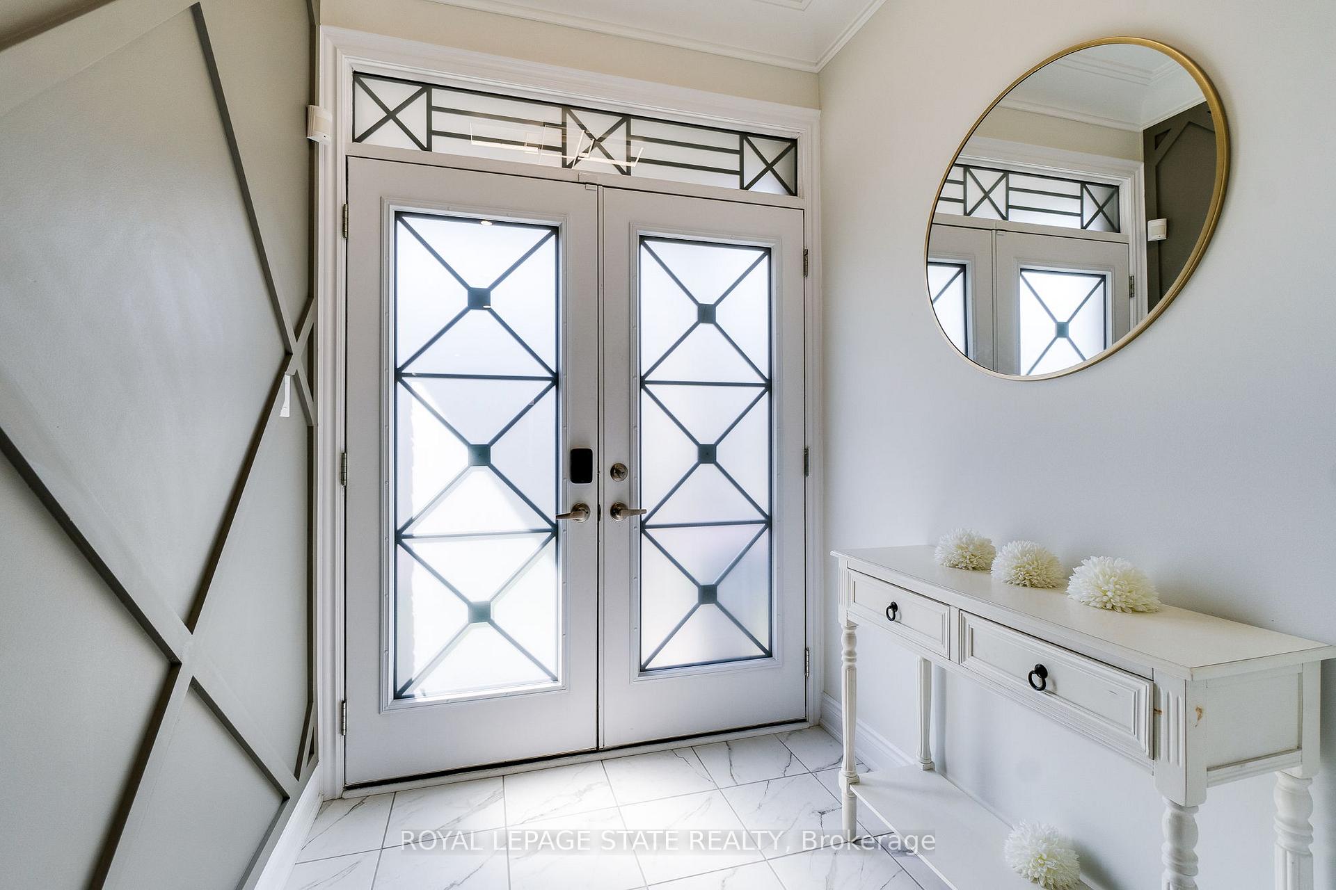 Photo 4 of 134 Cactus Crescent, Hamilton, Stoney Creek Mountain — HOMEH