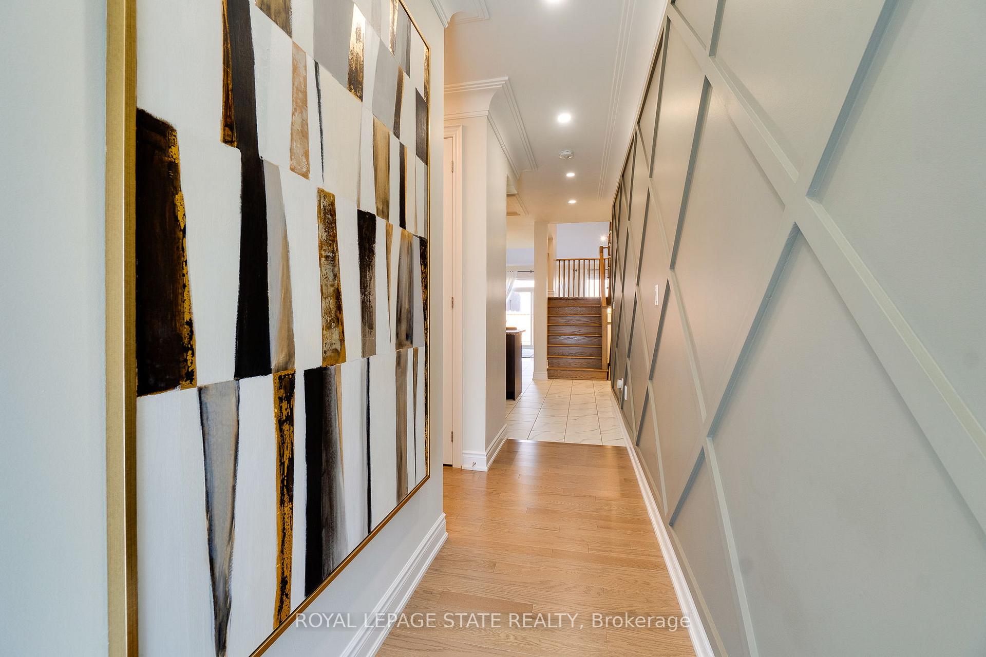 Photo 8 of 134 Cactus Crescent, Hamilton, Stoney Creek Mountain — HOMEH