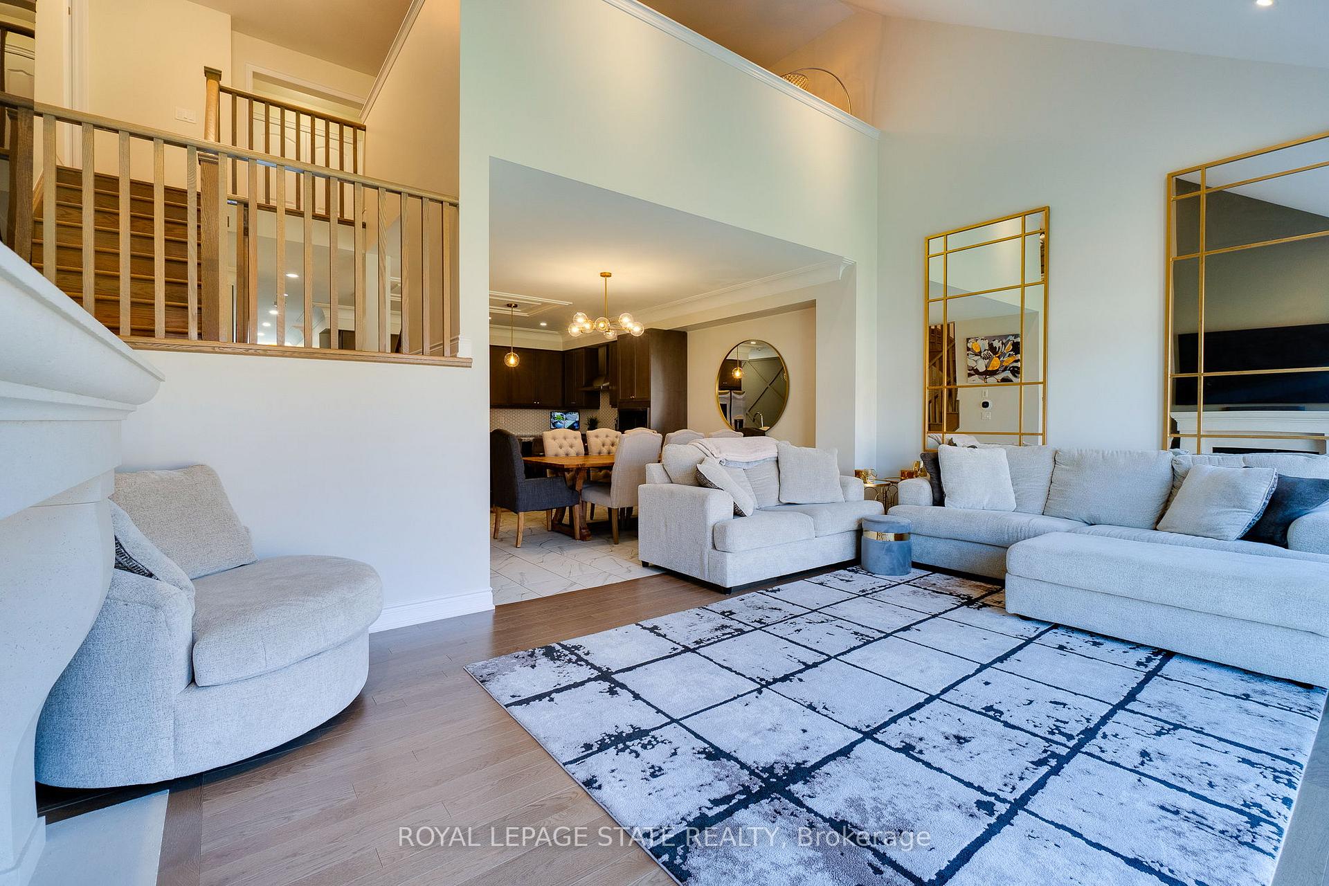 Photo 9 of 134 Cactus Crescent, Hamilton, Stoney Creek Mountain — HOMEH