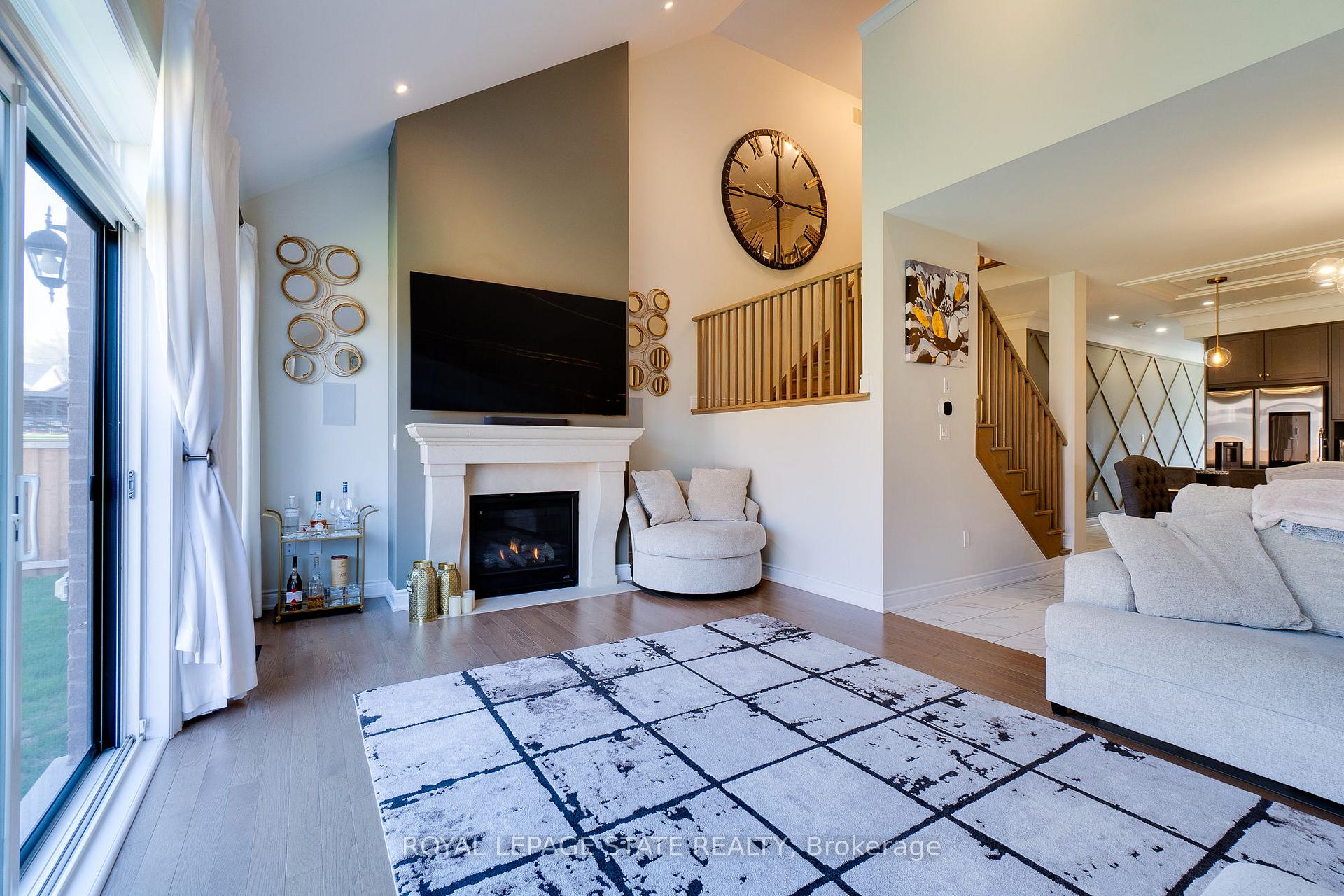 Photo 48 of 134 Cactus Crescent, Hamilton, Stoney Creek Mountain — HOMEH