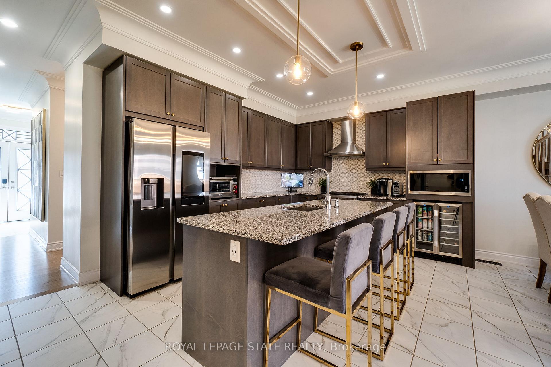 Photo 16 of 134 Cactus Crescent, Hamilton, Stoney Creek Mountain — HOMEH