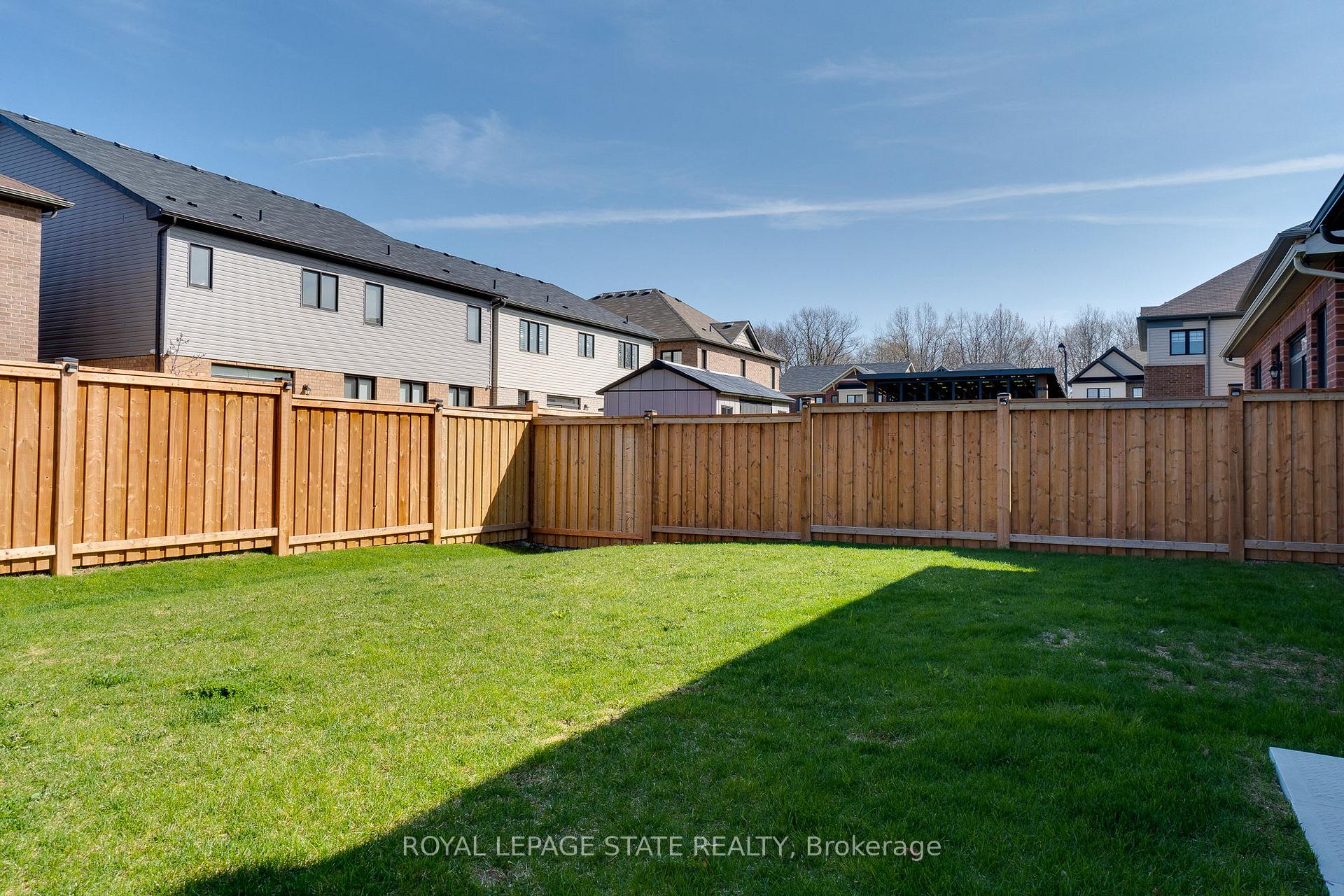 Photo 39 of 134 Cactus Crescent, Hamilton, Stoney Creek Mountain — HOMEH
