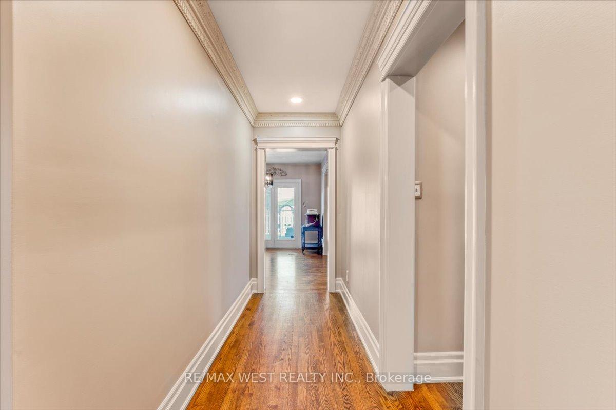 Photo 46 of 155 Villandry Crescent, Vaughan, Maple — HOMEH