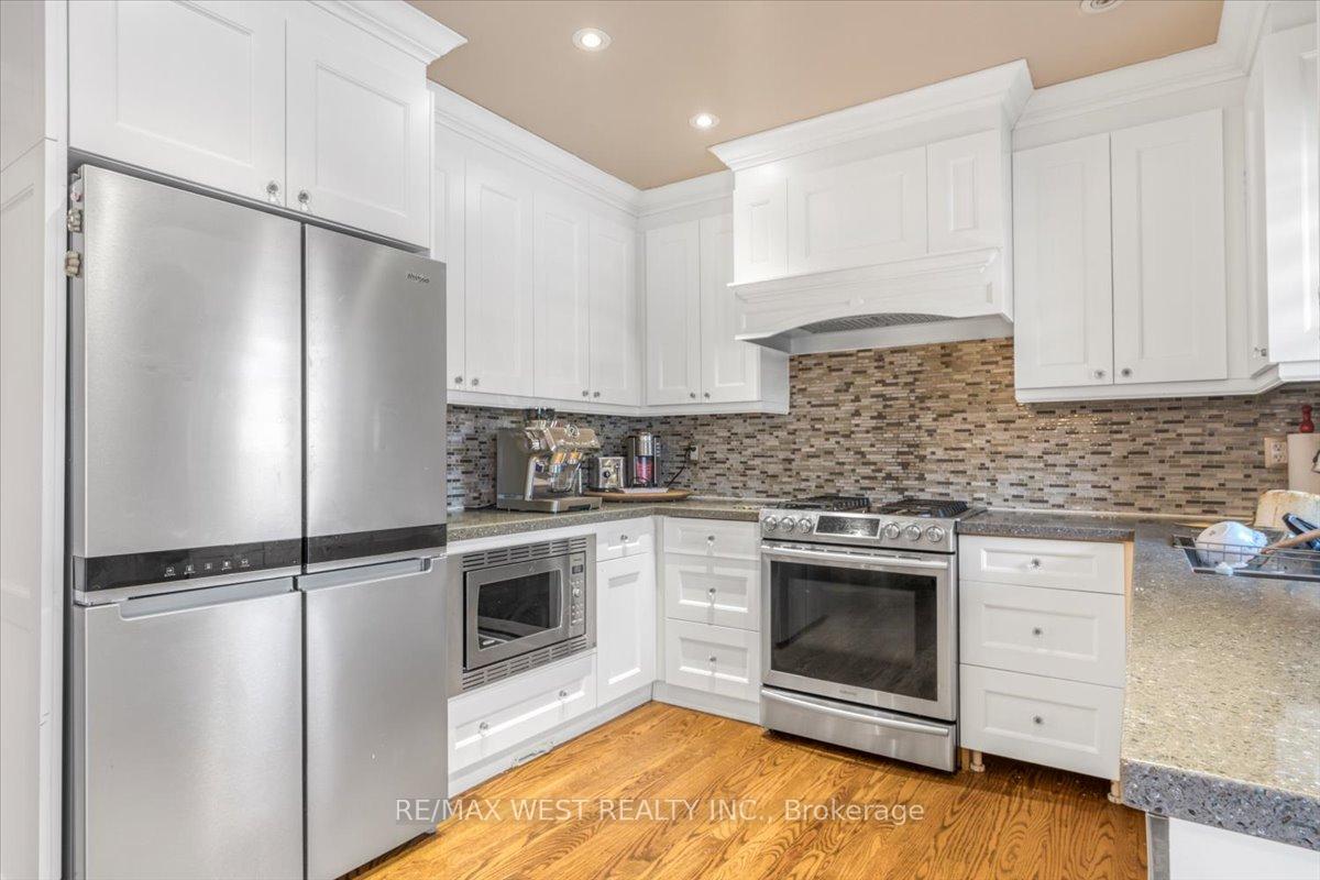 Photo 17 of 155 Villandry Crescent, Vaughan, Maple — HOMEH