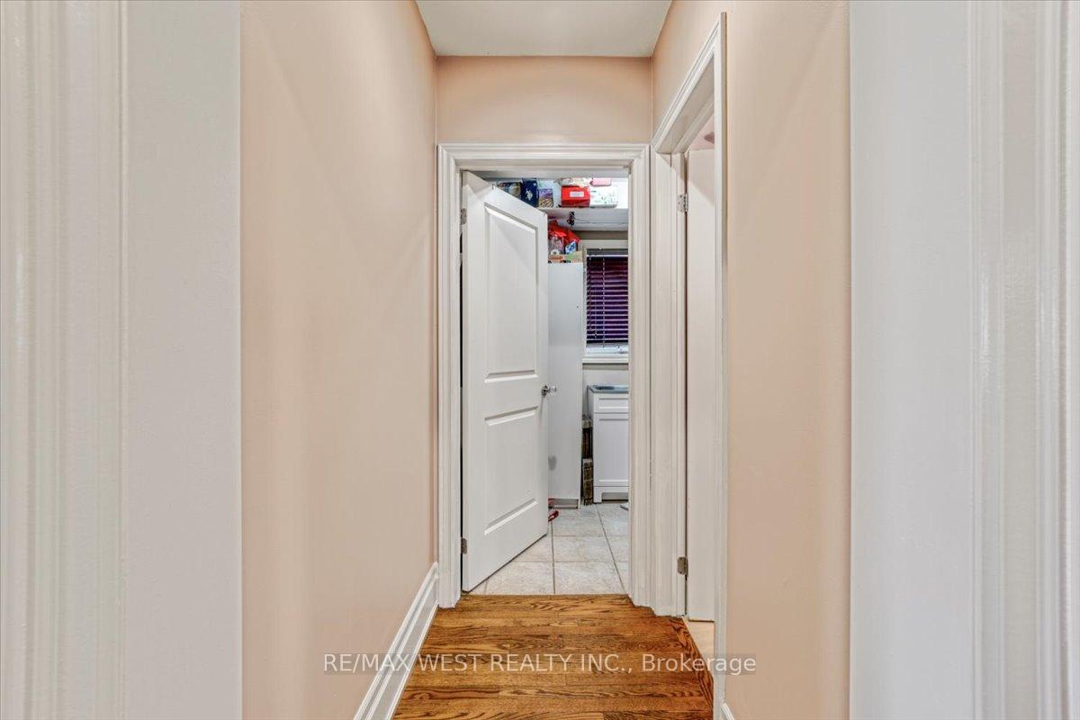 Photo 20 of 155 Villandry Crescent, Vaughan, Maple — HOMEH