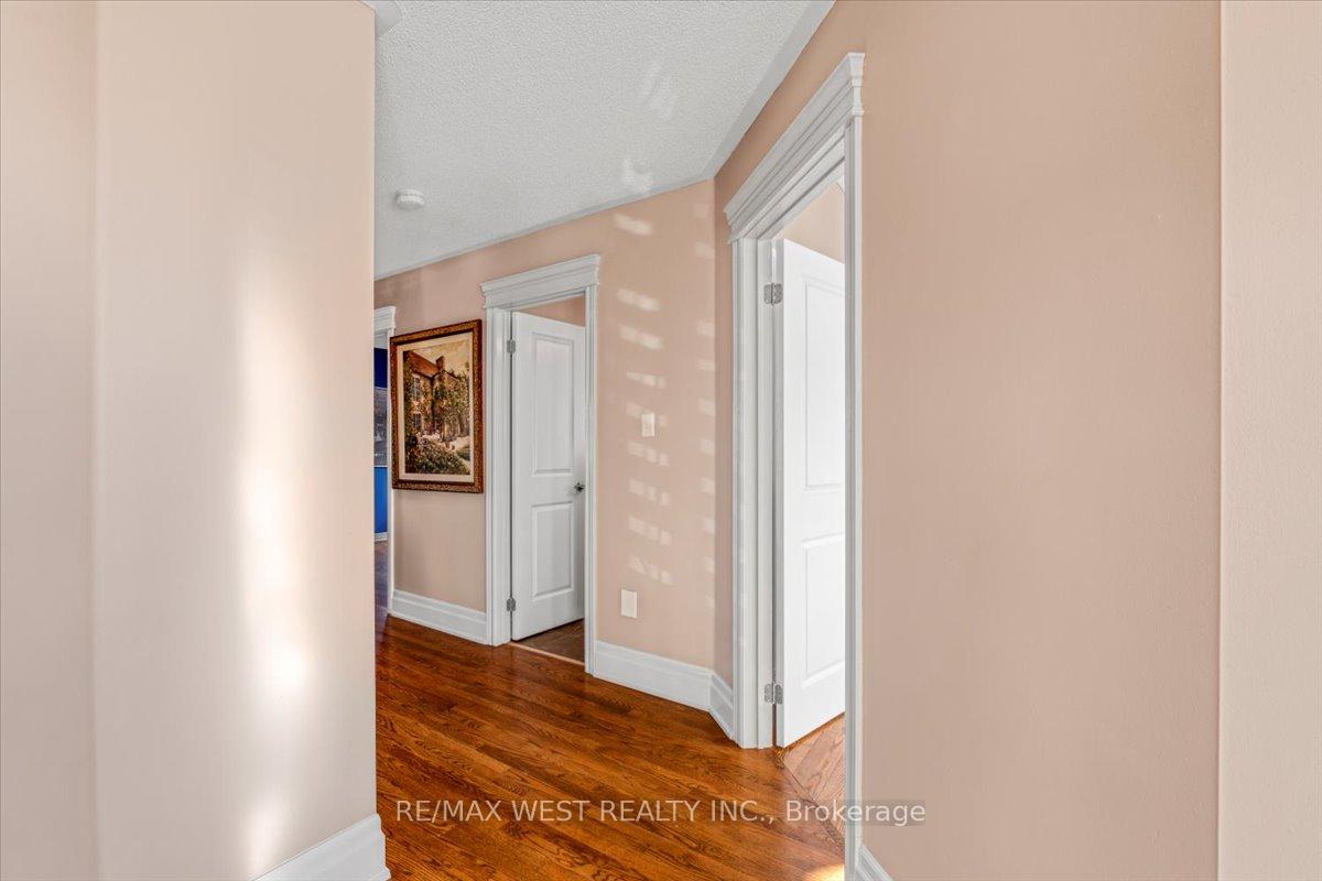 Photo 26 of 155 Villandry Crescent, Vaughan, Maple — HOMEH
