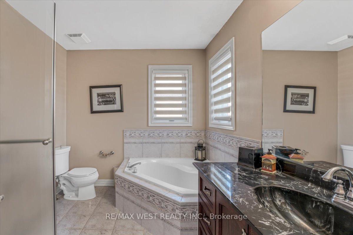 Photo 29 of 155 Villandry Crescent, Vaughan, Maple — HOMEH
