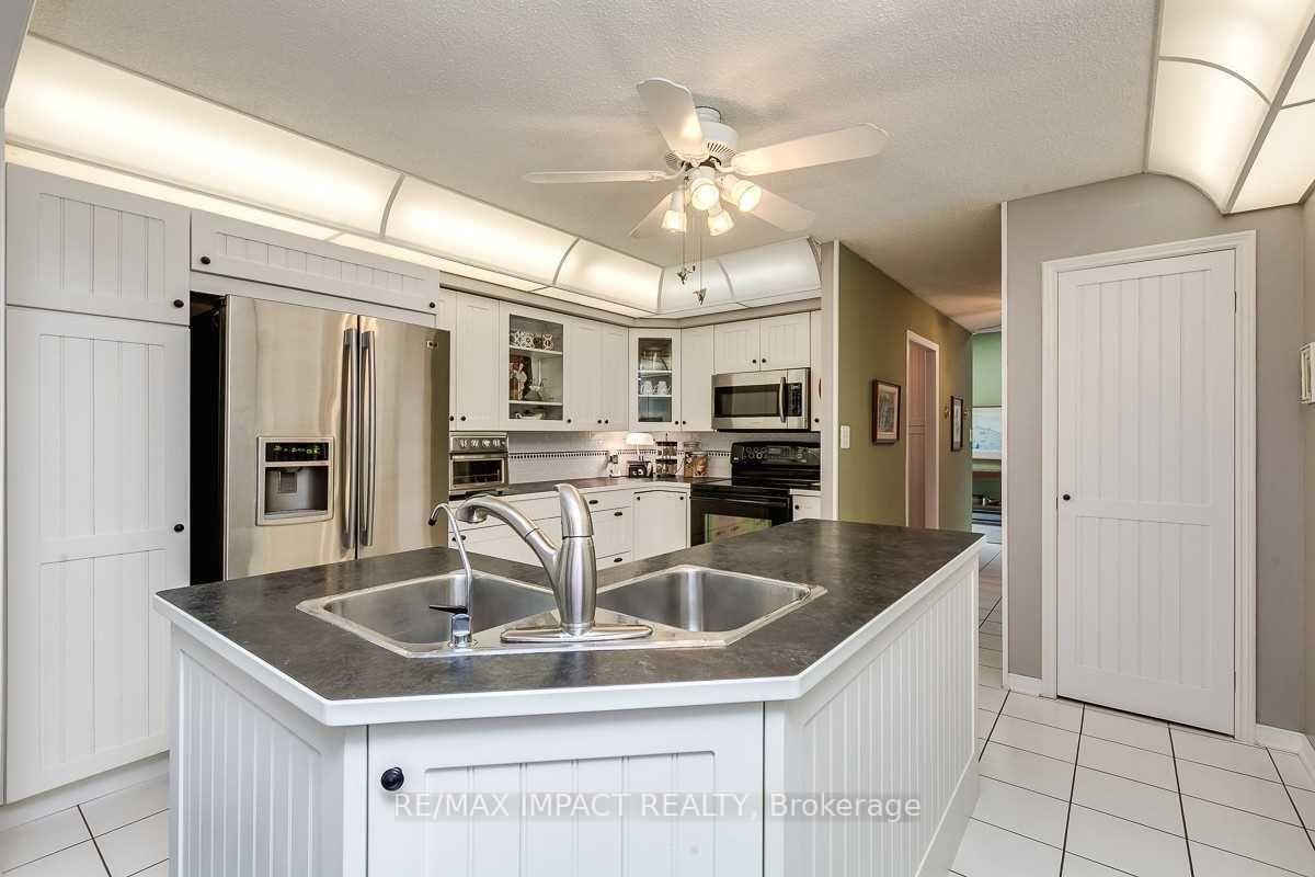 Photo 7 of 6 Hawke Court, Clarington, Rural Clarington — HOMEH