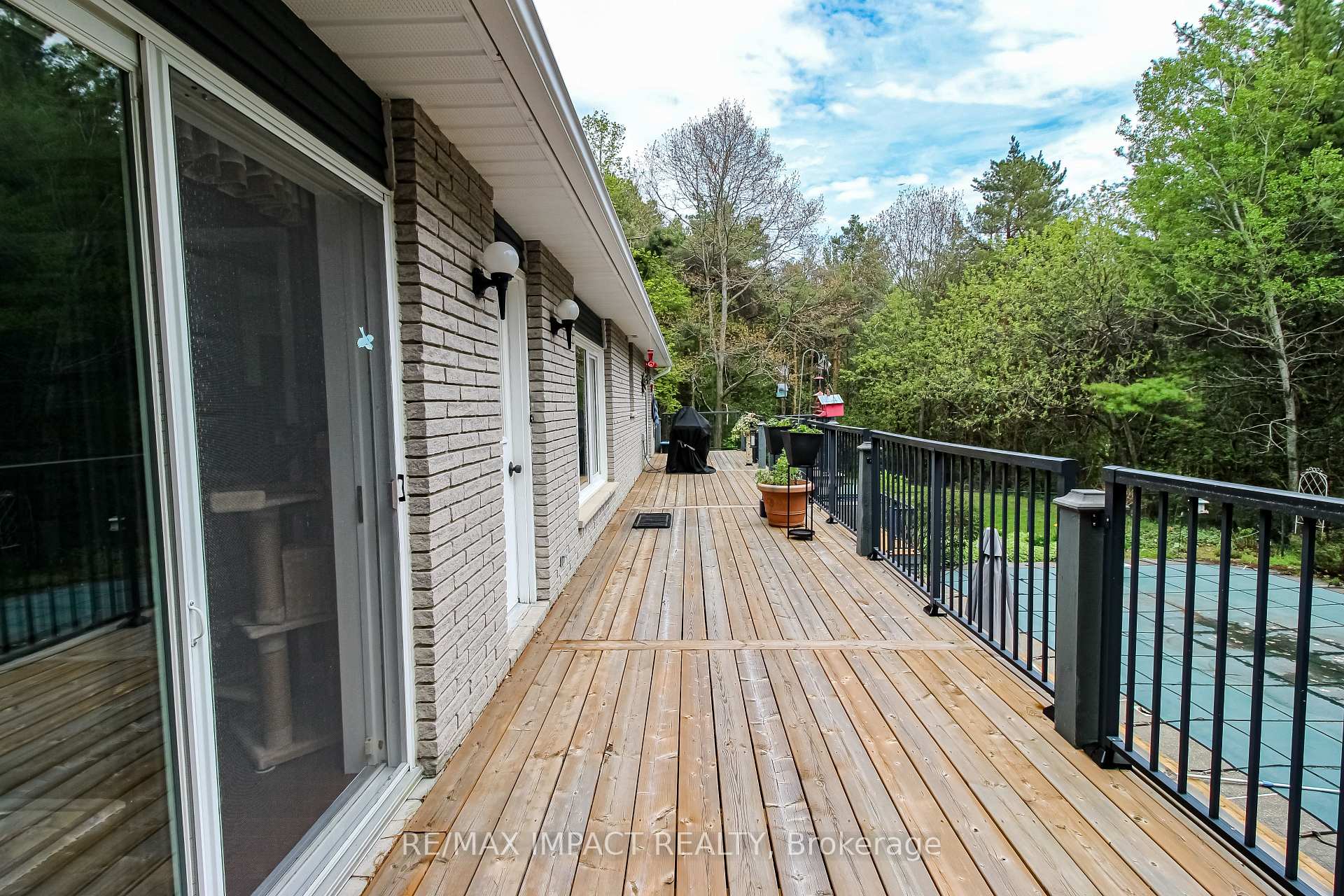 Photo 18 of 6 Hawke Court, Clarington, Rural Clarington — HOMEH
