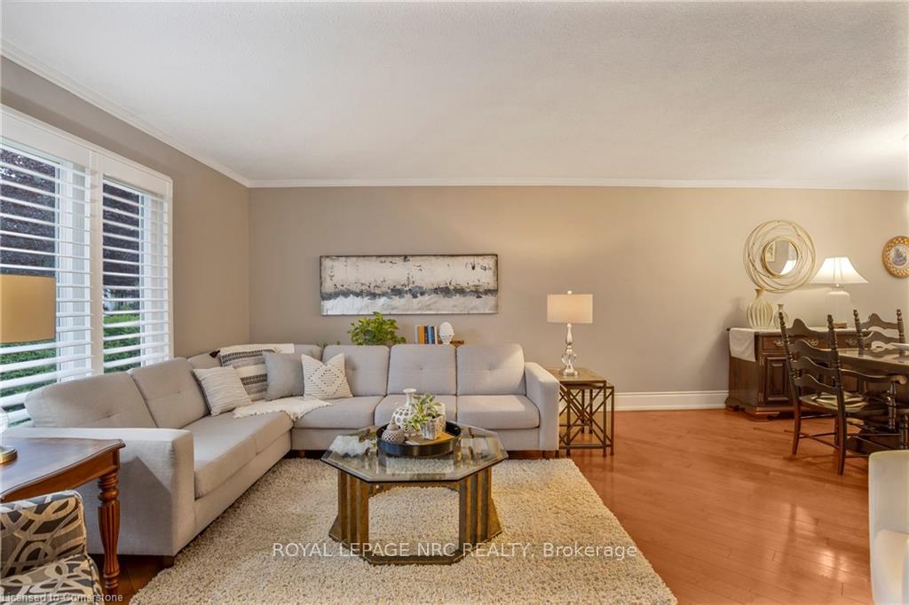 Photo 10 of 81 Debora Drive, Grimsby, Grimsby Beach — HOMEH