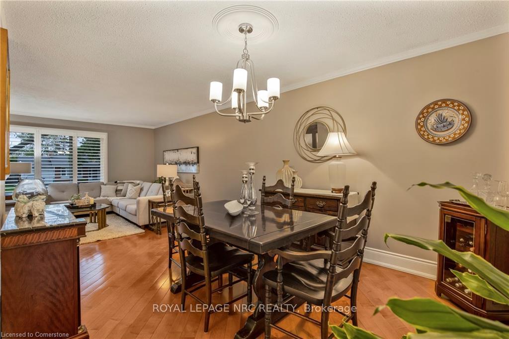 Photo 13 of 81 Debora Drive, Grimsby, Grimsby Beach — HOMEH