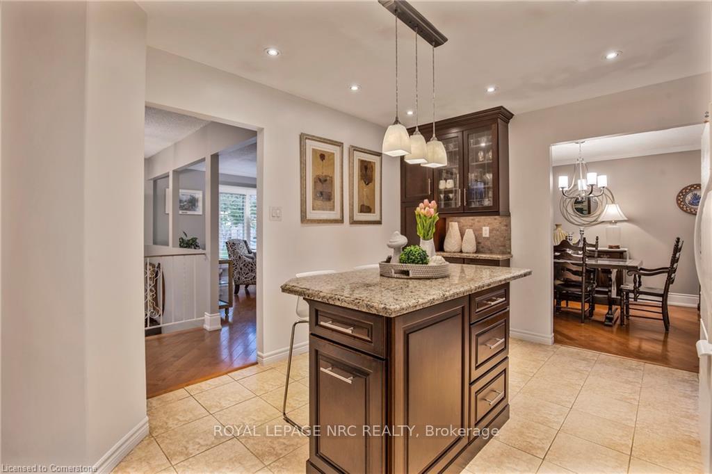 Photo 14 of 81 Debora Drive, Grimsby, Grimsby Beach — HOMEH