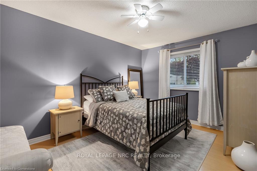 Photo 18 of 81 Debora Drive, Grimsby, Grimsby Beach — HOMEH