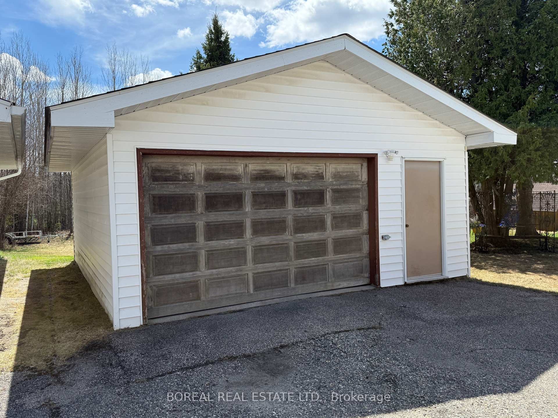 Photo 9 of 27 Sixth Street, Smooth Rock Falls, SRF — HOMEH