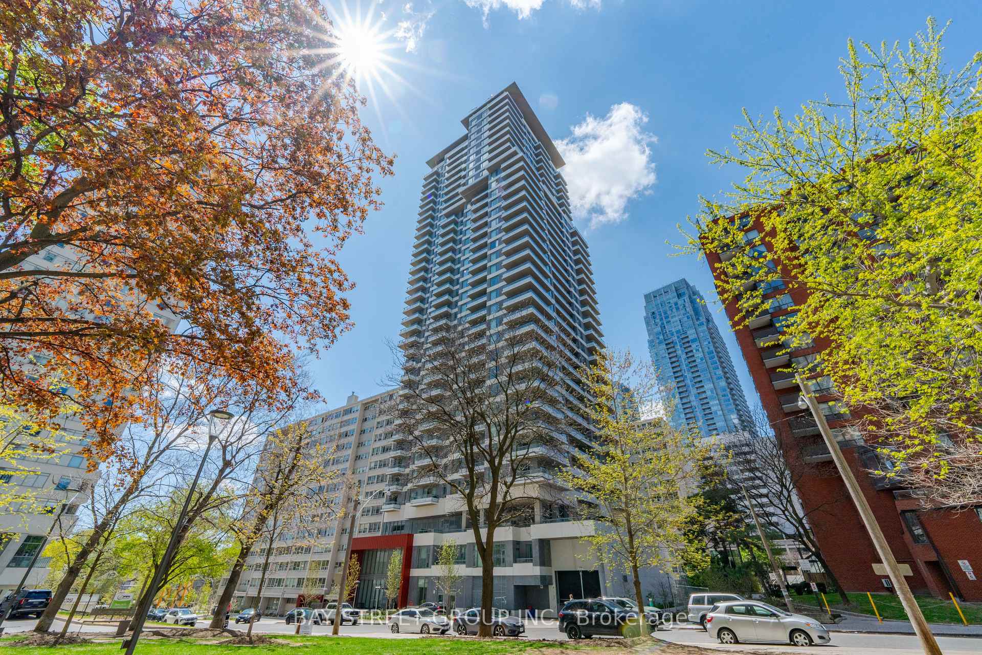 Photo 1 of Unit 1513, 50 Dunfield Avenue, Toronto, Mount Pleasant West — HOMEH