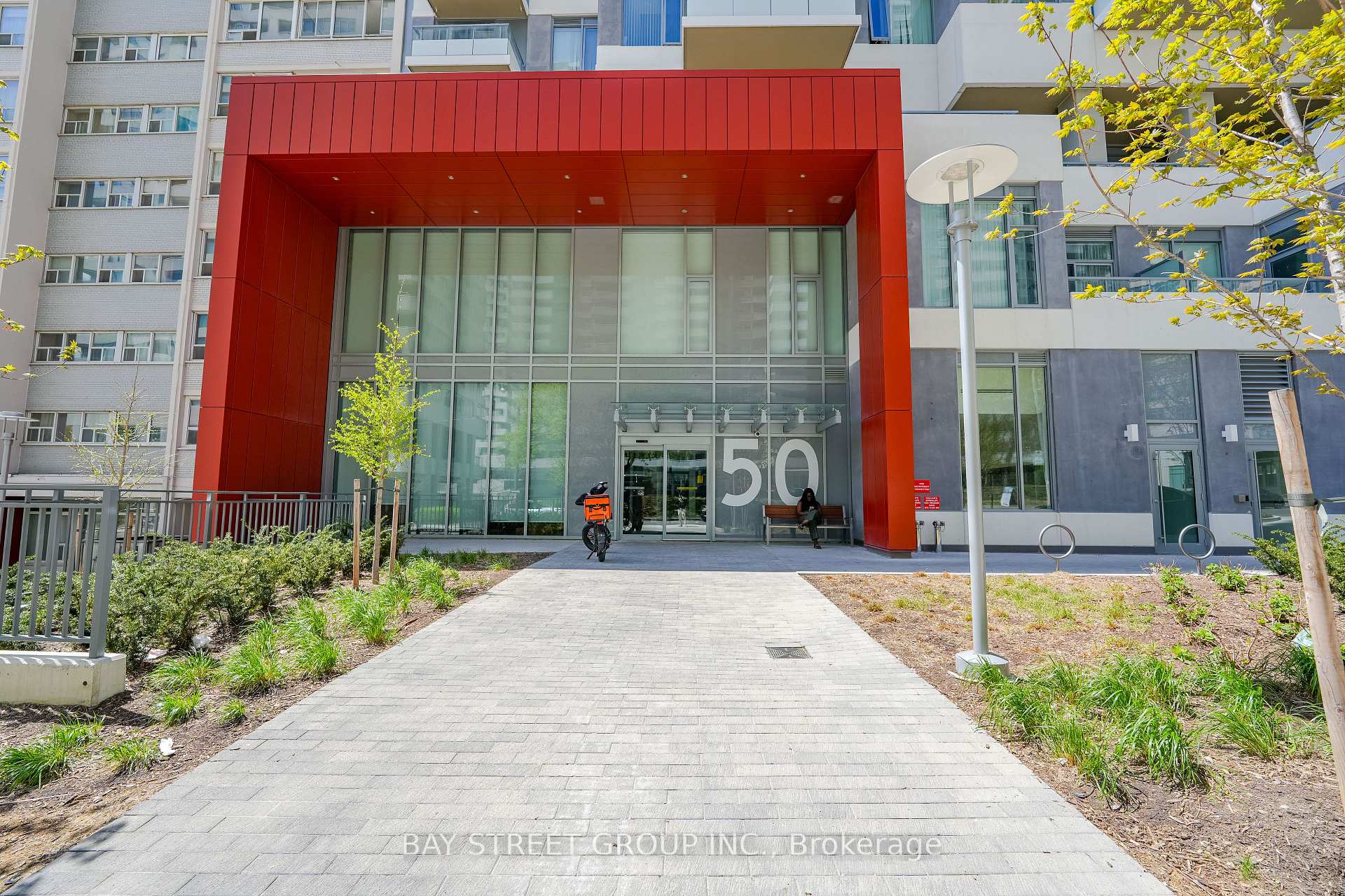 Photo 15 of Unit 1513, 50 Dunfield Avenue, Toronto, Mount Pleasant West — HOMEH