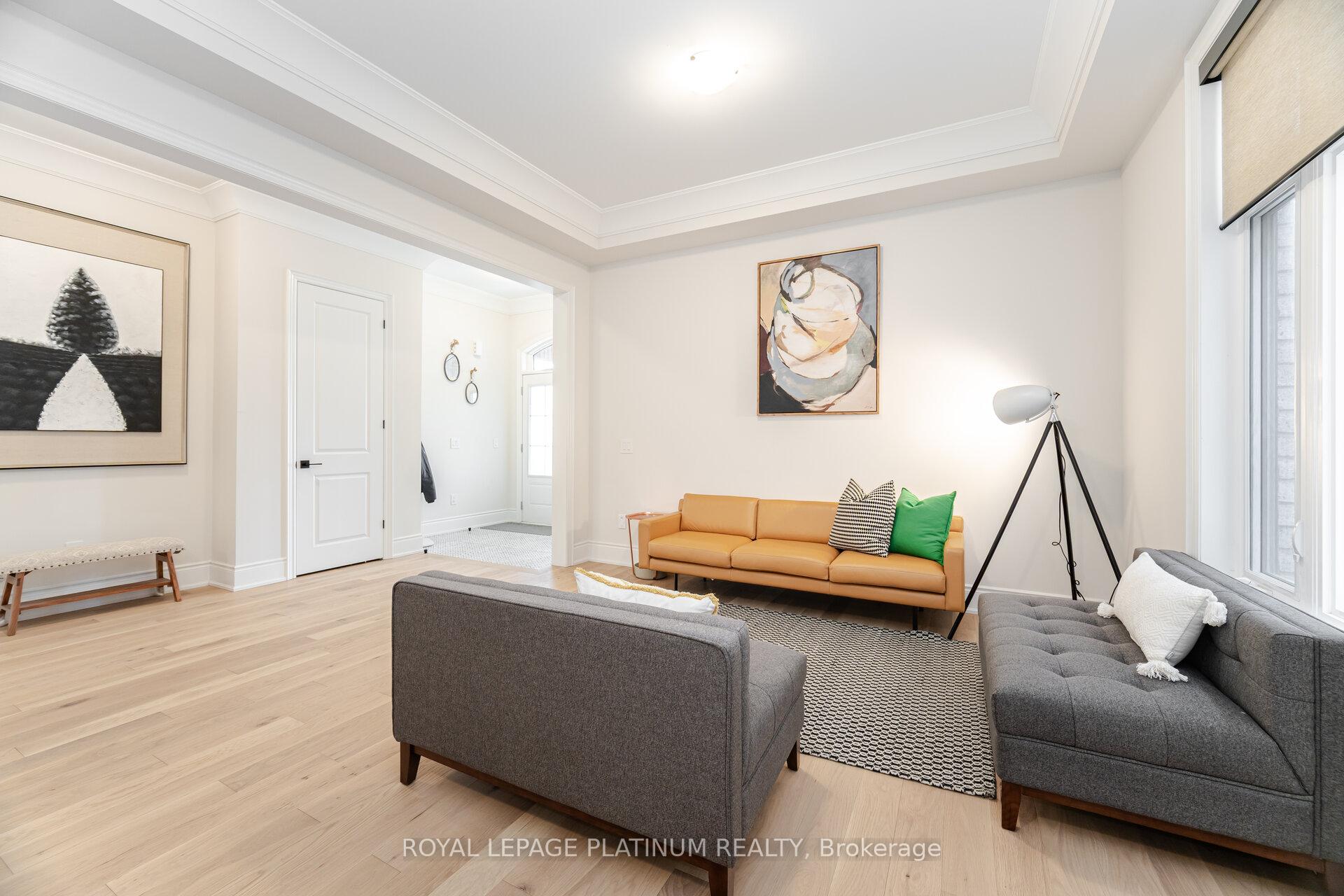 Photo 8 of 61 Raspberry Ridge Avenue, Caledon, Caledon East — HOMEH