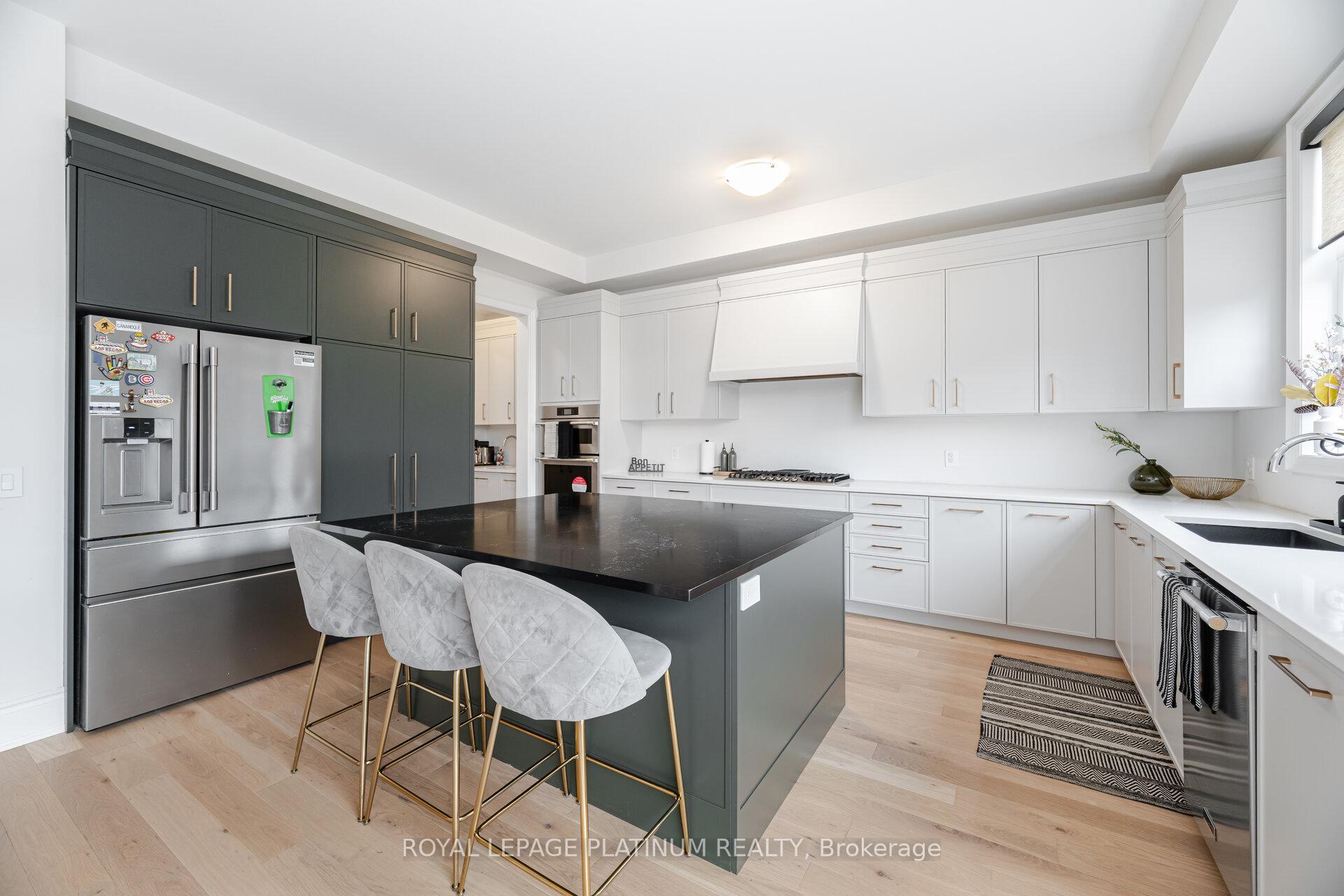 Photo 35 of 61 Raspberry Ridge Avenue, Caledon, Caledon East — HOMEH