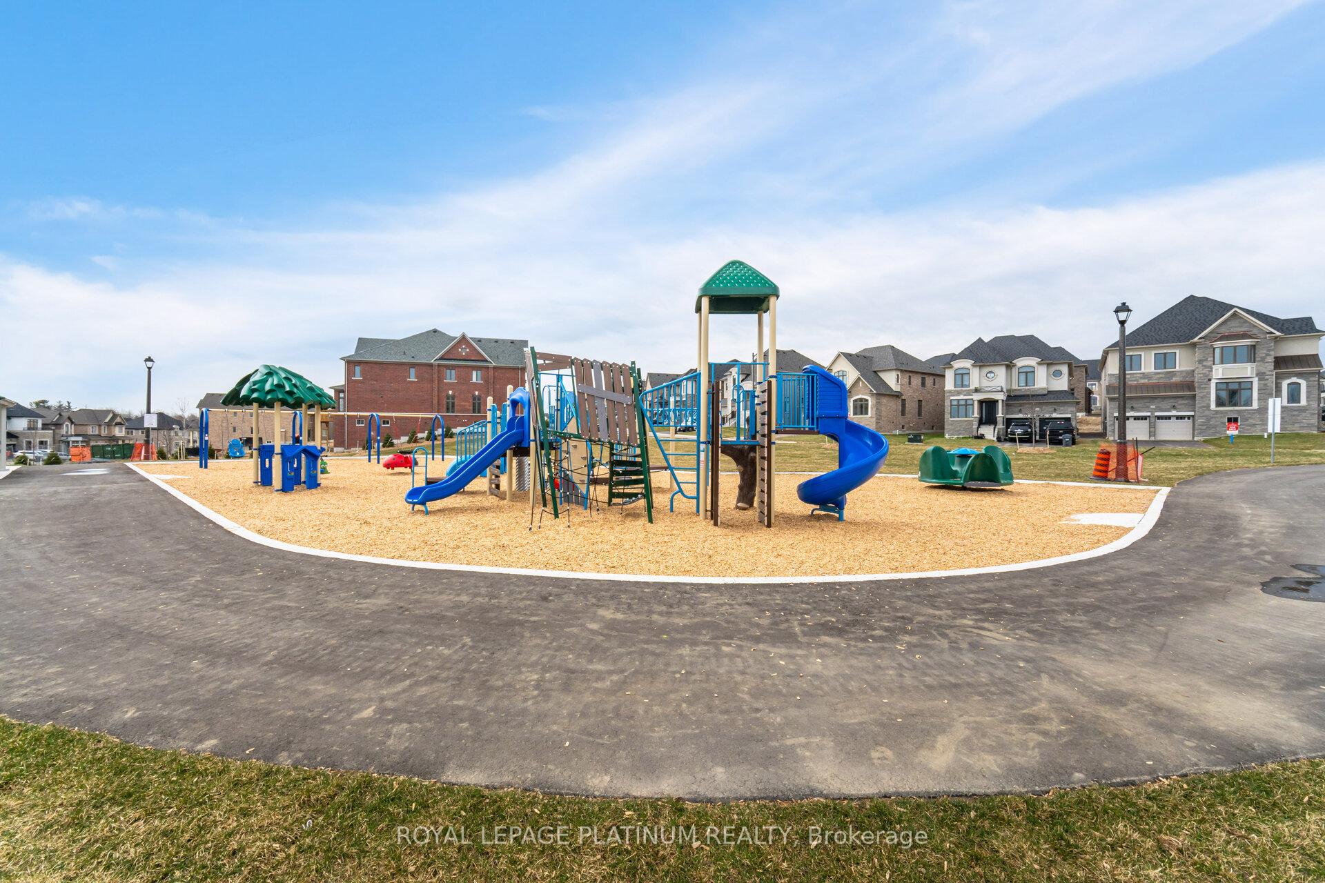 Photo 39 of 61 Raspberry Ridge Avenue, Caledon, Caledon East — HOMEH