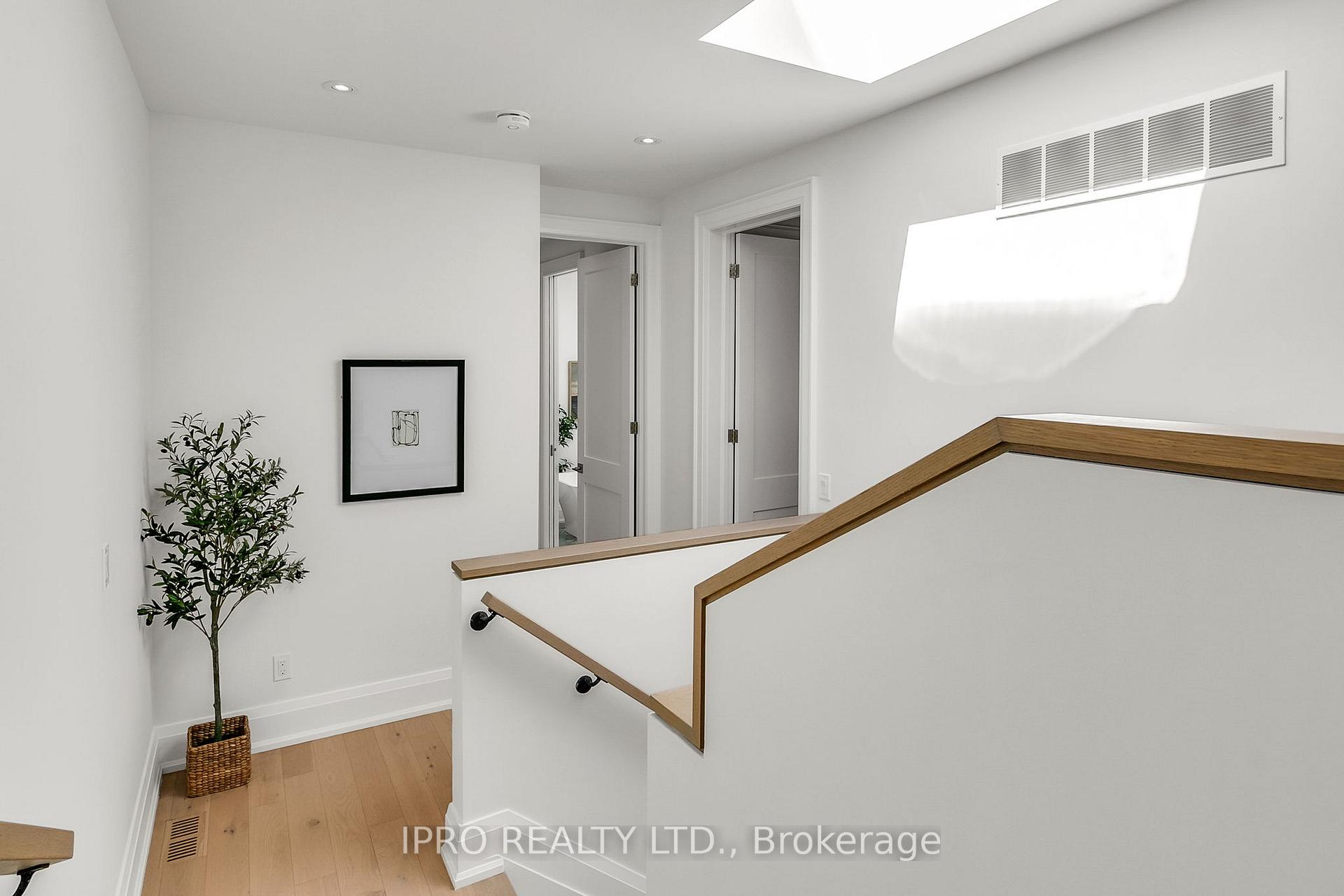 Photo 9 of 94 Kings Park Boulevard, Toronto, Danforth Village-East York — HOMEH