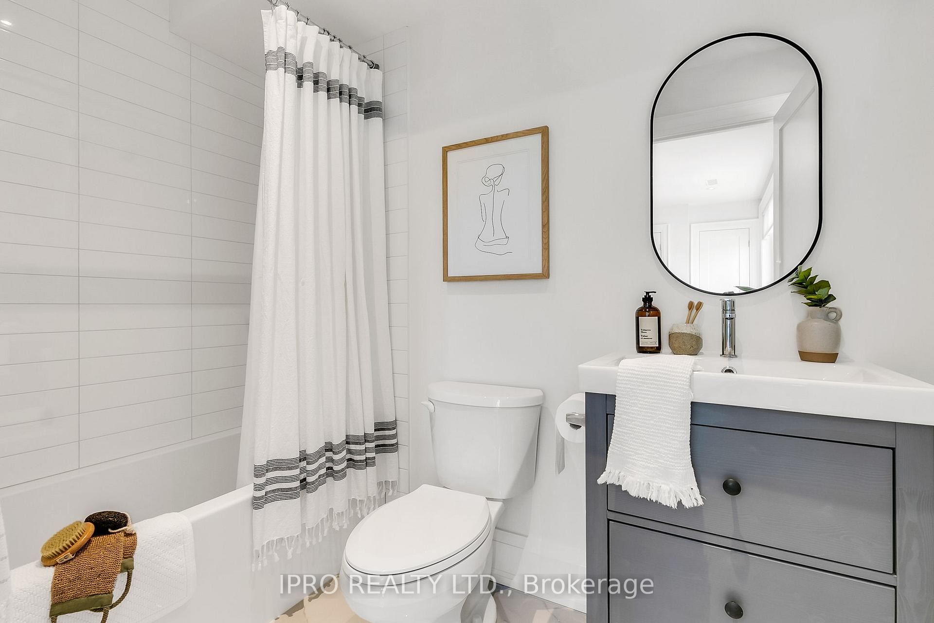 Photo 32 of 94 Kings Park Boulevard, Toronto, Danforth Village-East York — HOMEH
