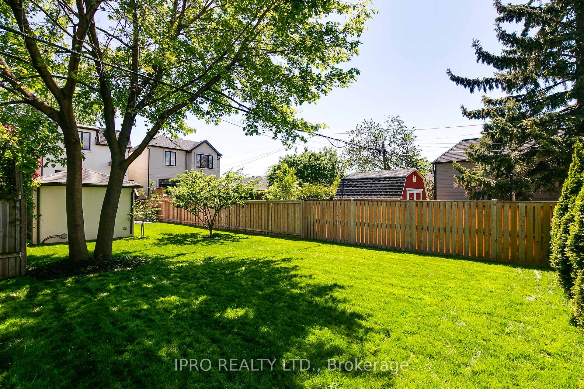 Photo 31 of 94 Kings Park Boulevard, Toronto, Danforth Village-East York — HOMEH