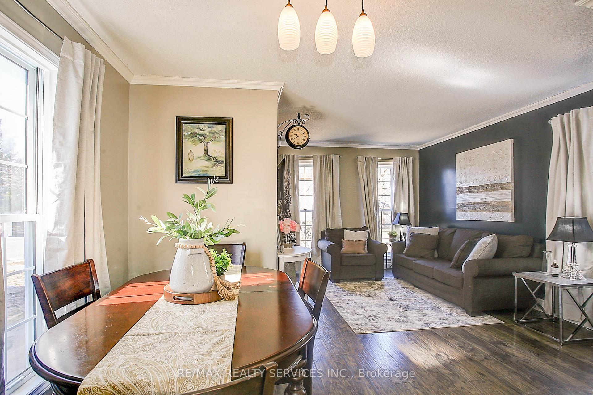 Photo 4 of 65 Wake Robin Drive, Kitchener, Larentian West — HOMEH
