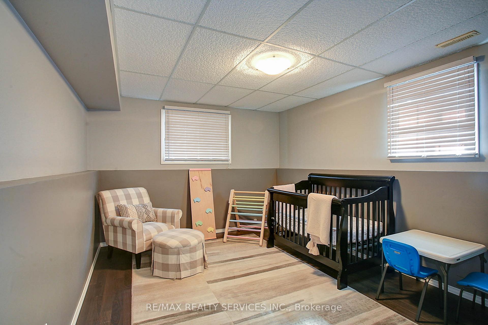 Photo 12 of 65 Wake Robin Drive, Kitchener, Larentian West — HOMEH