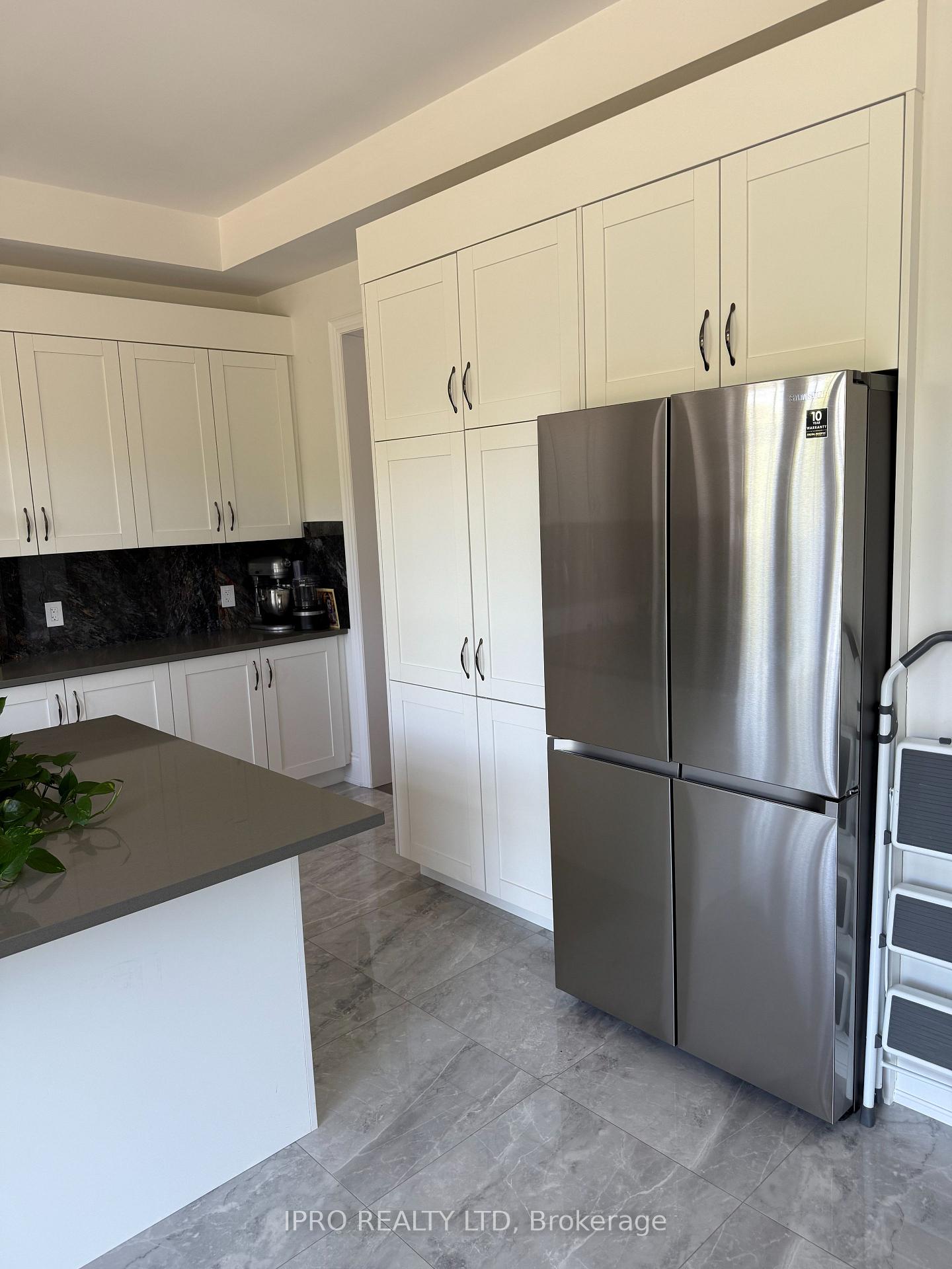 Photo 3 of 59 Raspberry Ridge Avenue, Caledon, Caledon East — HOMEH