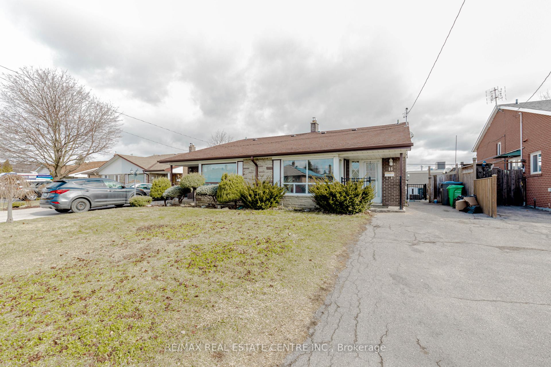 Photo 1 of 15 Benton Street, Brampton, Brampton East — HOMEH