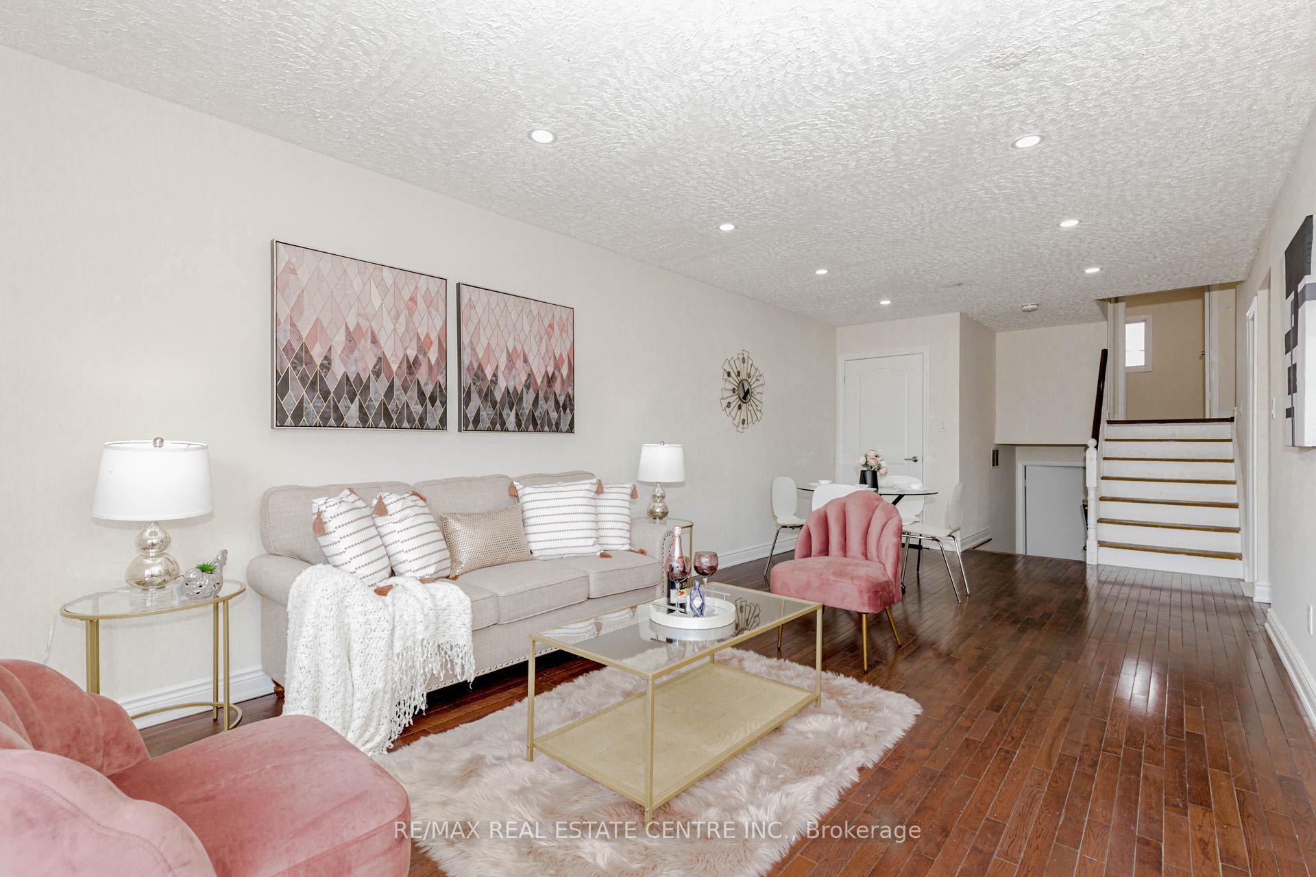 Photo 7 of 15 Benton Street, Brampton, Brampton East — HOMEH