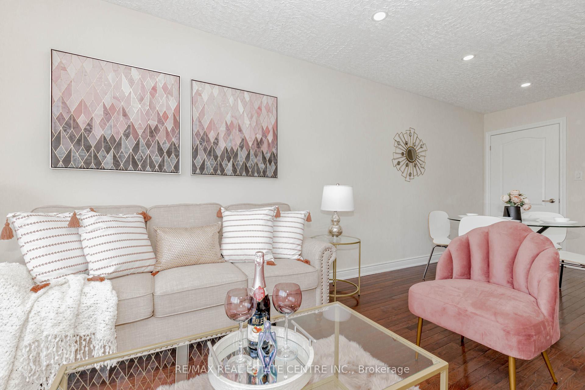 Photo 25 of 15 Benton Street, Brampton, Brampton East — HOMEH