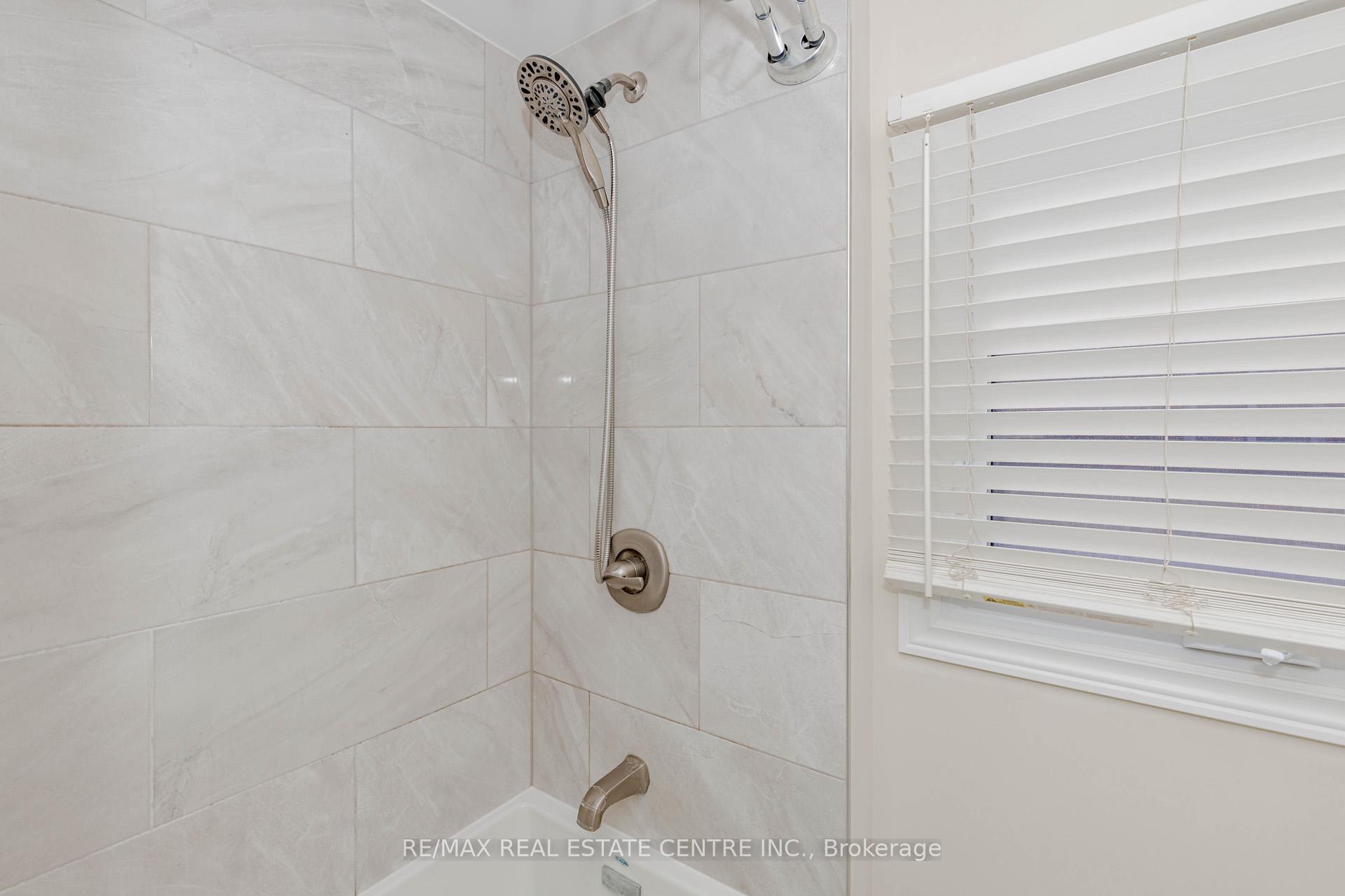 Photo 16 of 15 Benton Street, Brampton, Brampton East — HOMEH