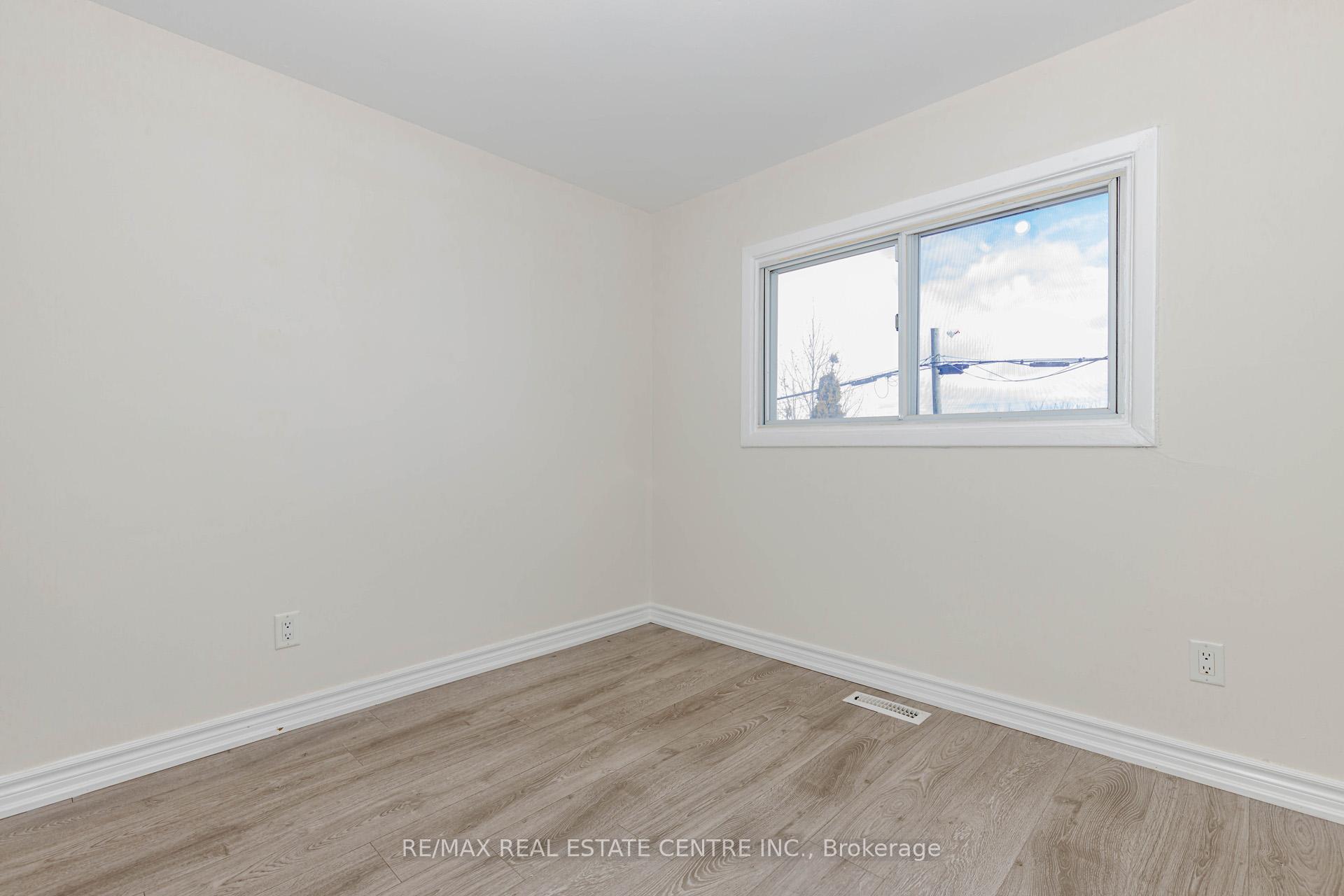 Photo 19 of 15 Benton Street, Brampton, Brampton East — HOMEH