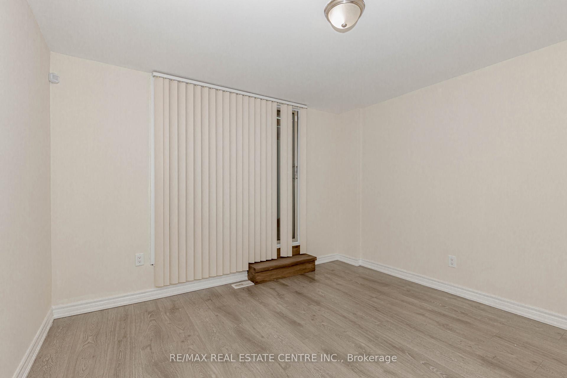 Photo 21 of 15 Benton Street, Brampton, Brampton East — HOMEH