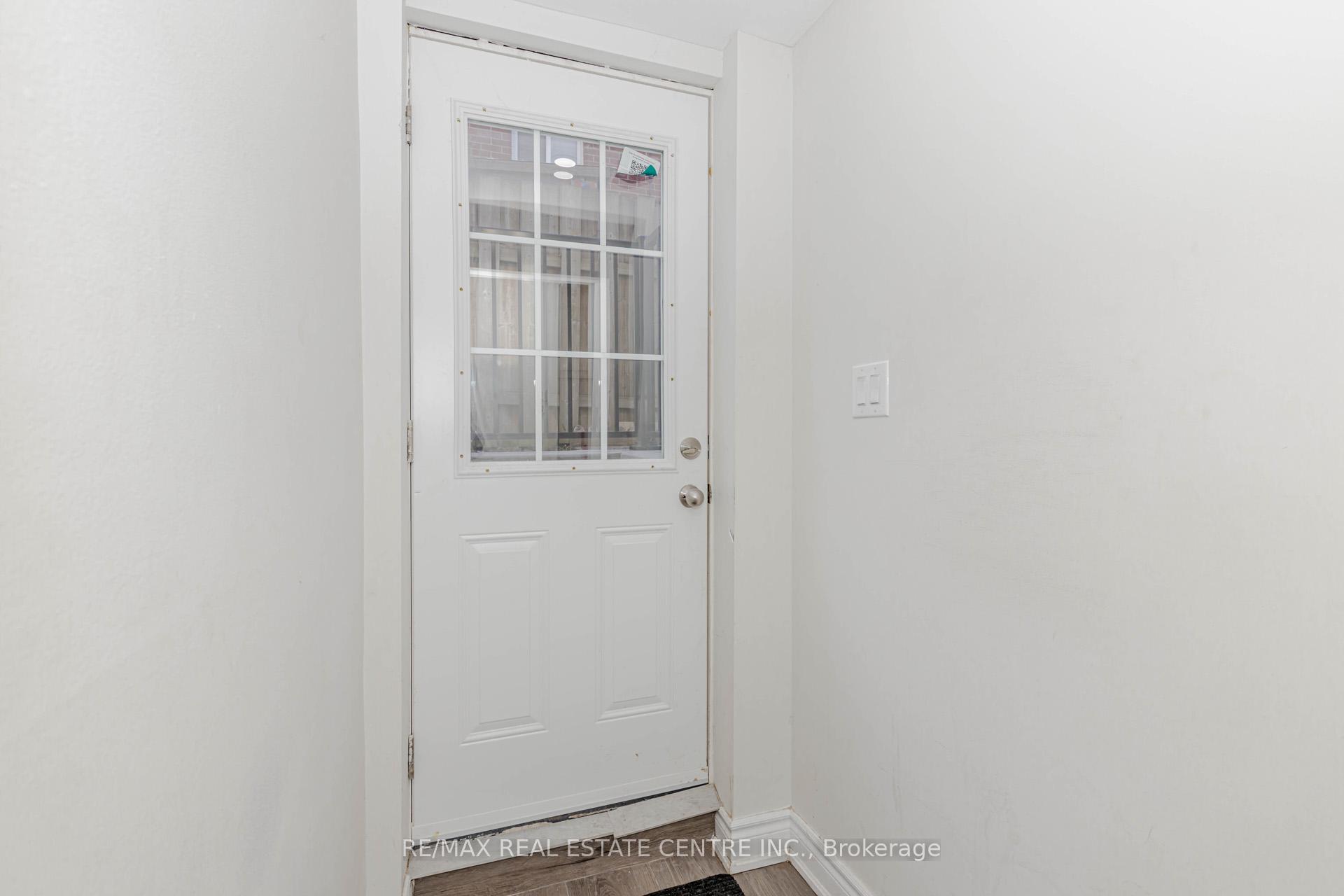 Photo 32 of 15 Benton Street, Brampton, Brampton East — HOMEH
