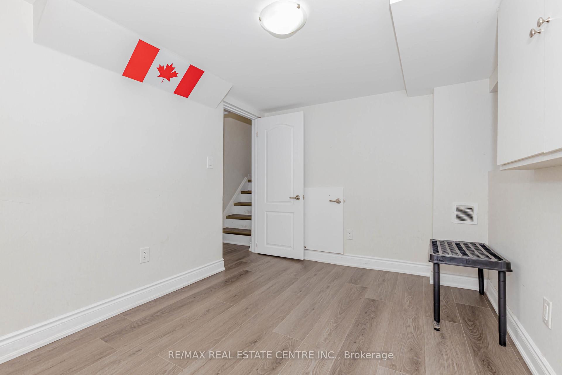 Photo 43 of 15 Benton Street, Brampton, Brampton East — HOMEH