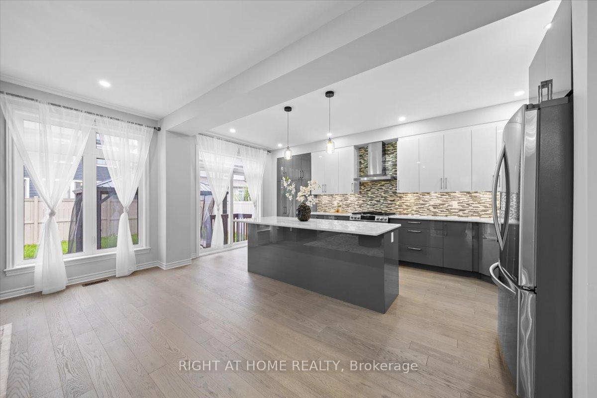 Photo 10 of 637 Vivera Place, Ottawa, Stittsville (North) — HOMEH