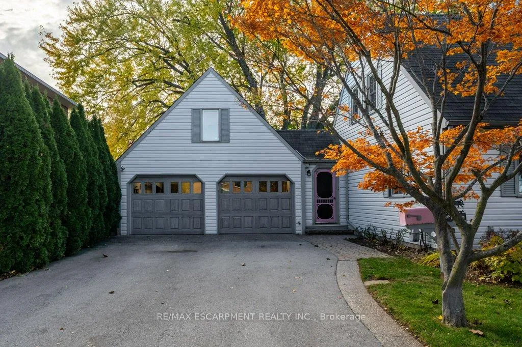 Photo 25 of 24 Lake Street, Grimsby, Grimsby Beach — HOMEH