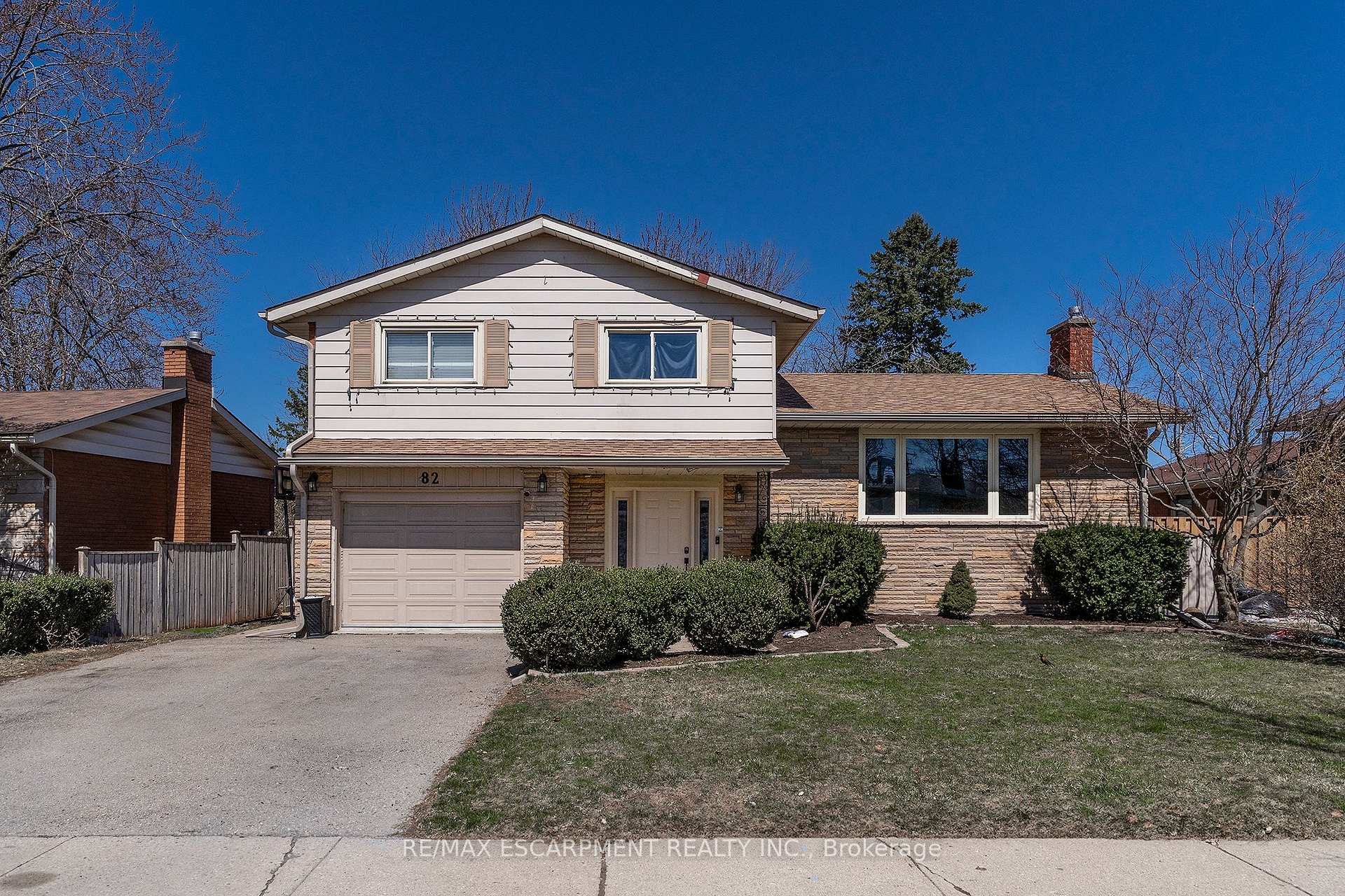 Front of 82 Dreger Avenue