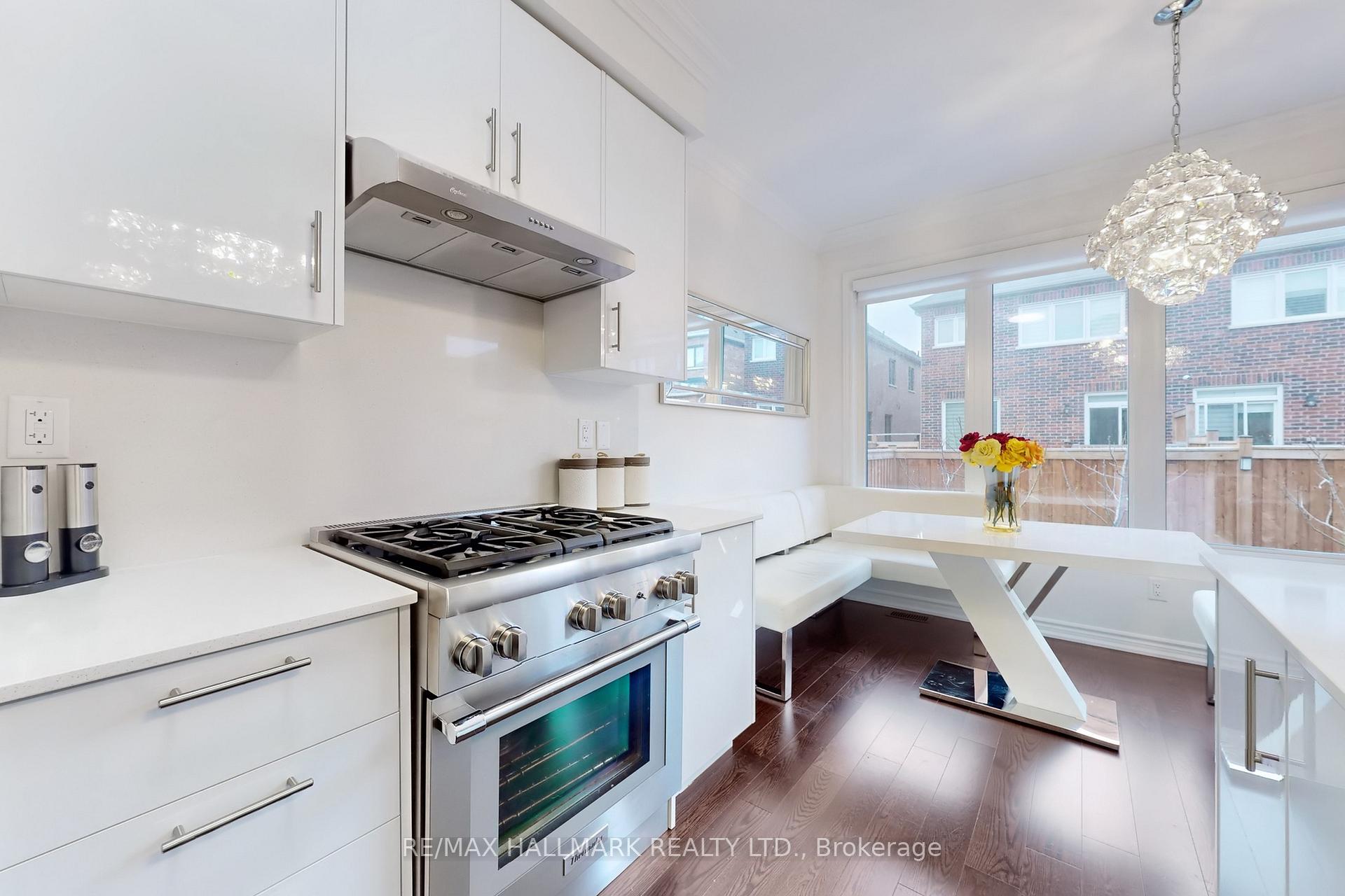 Photo 10 of 16 Huggins Drive, Whitby, Rural Whitby — HOMEH
