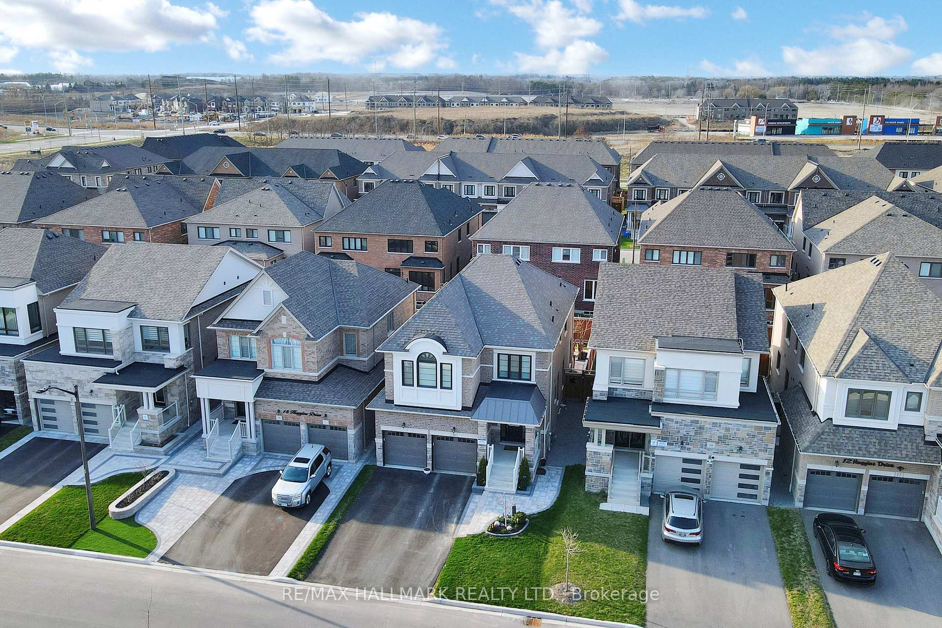 Photo 40 of 16 Huggins Drive, Whitby, Rural Whitby — HOMEH