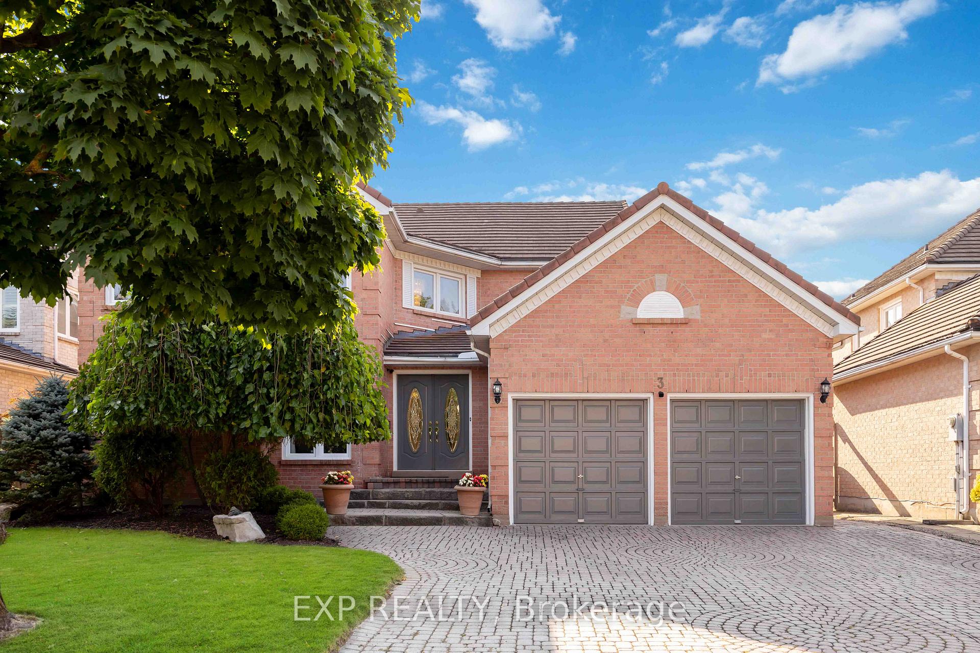 Photo 5 of 3 Hoodview Court, Markham, Buttonville — HOMEH