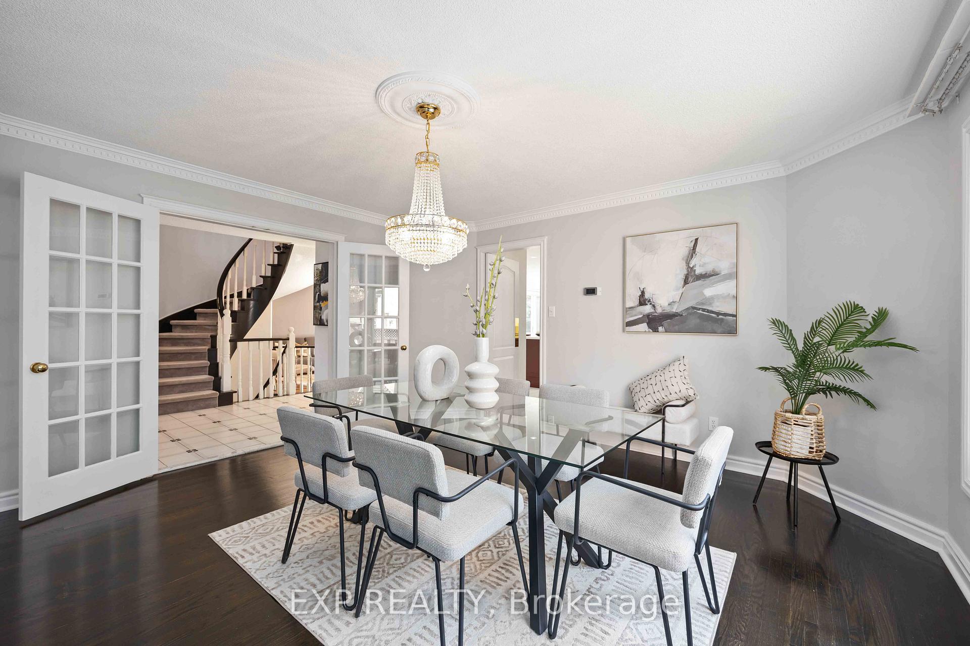 Photo 9 of 3 Hoodview Court, Markham, Buttonville — HOMEH