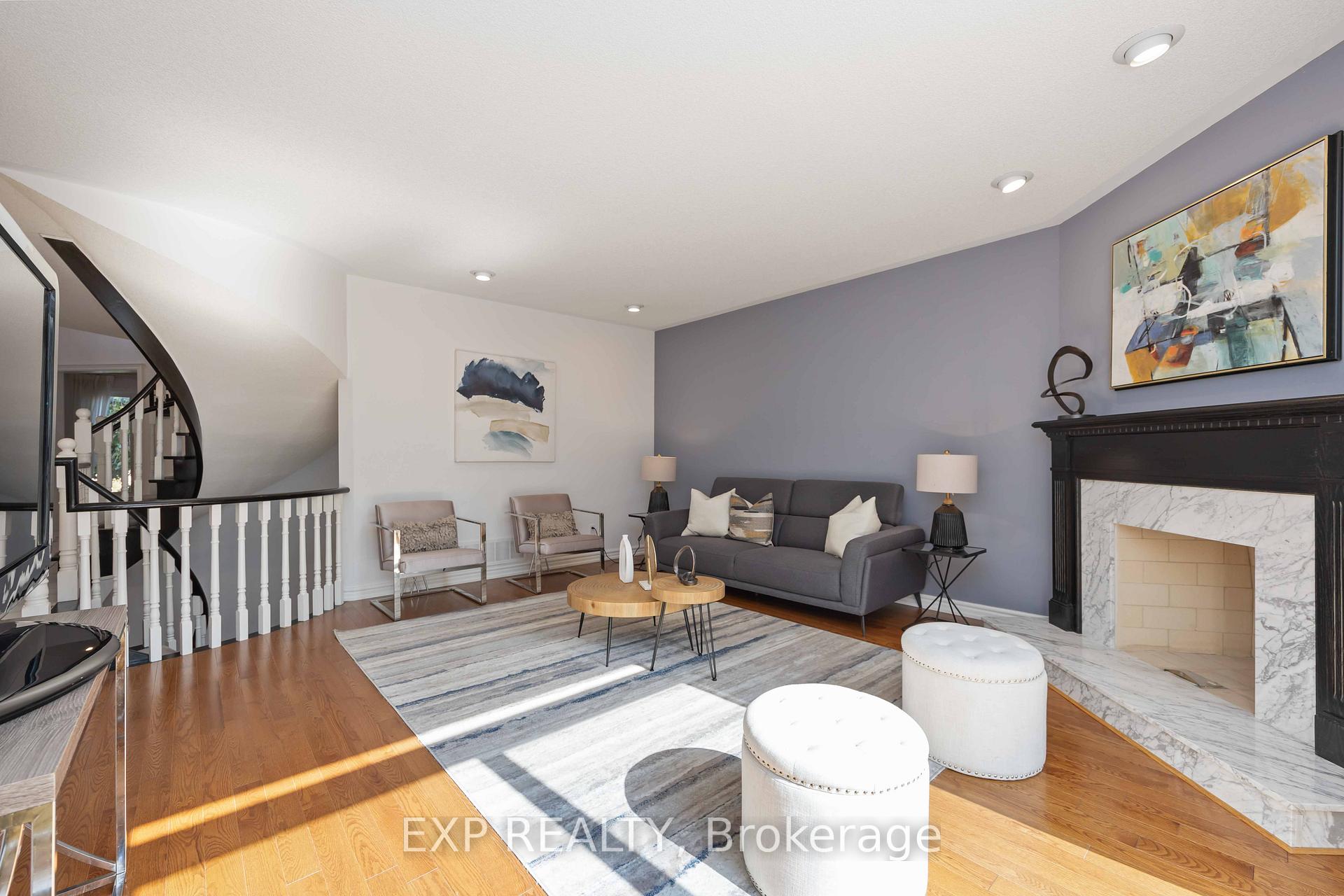 Photo 13 of 3 Hoodview Court, Markham, Buttonville — HOMEH