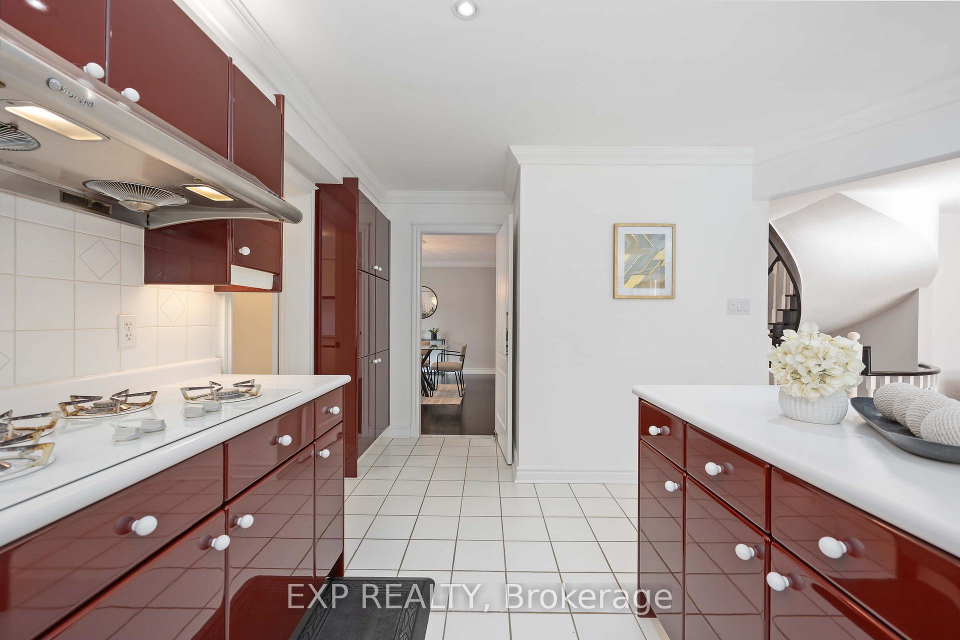 Photo 15 of 3 Hoodview Court, Markham, Buttonville — HOMEH