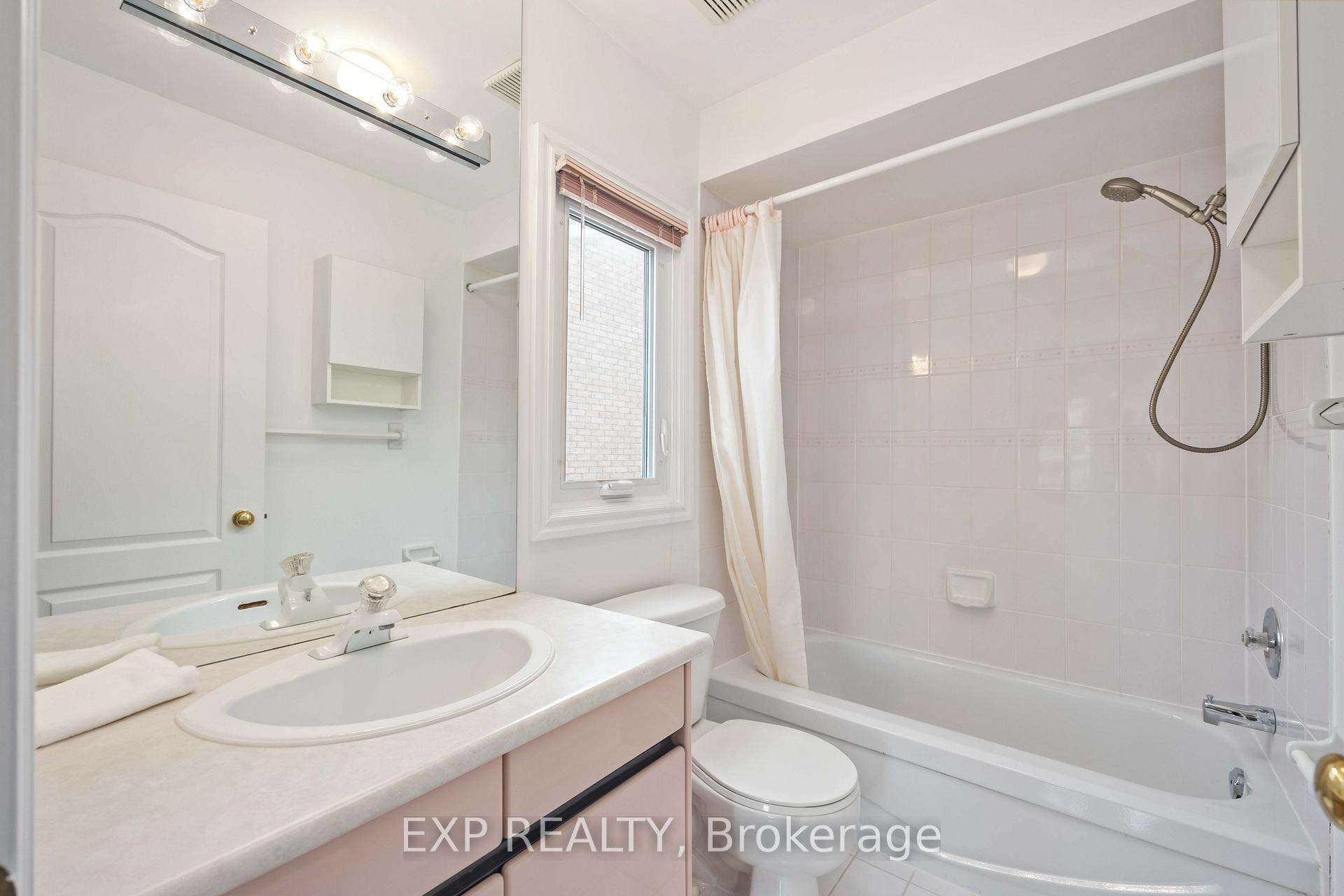Photo 31 of 3 Hoodview Court, Markham, Buttonville — HOMEH