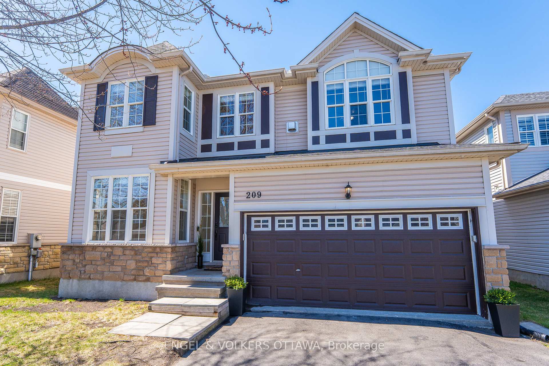 Photo 1 of 209 Allgrove Way, Ottawa, Stittsville (South) — HOMEH