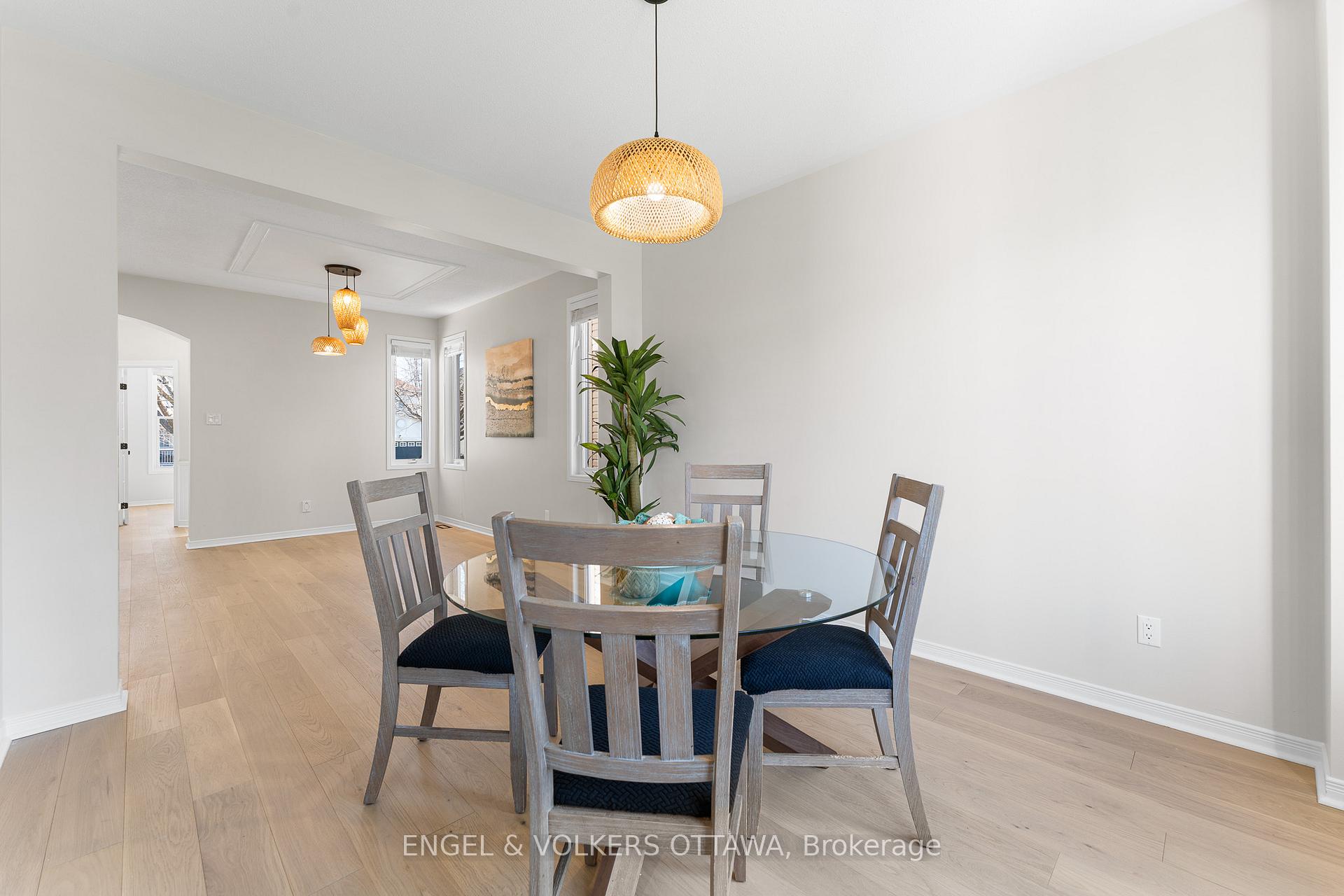 Photo 9 of 209 Allgrove Way, Ottawa, Stittsville (South) — HOMEH